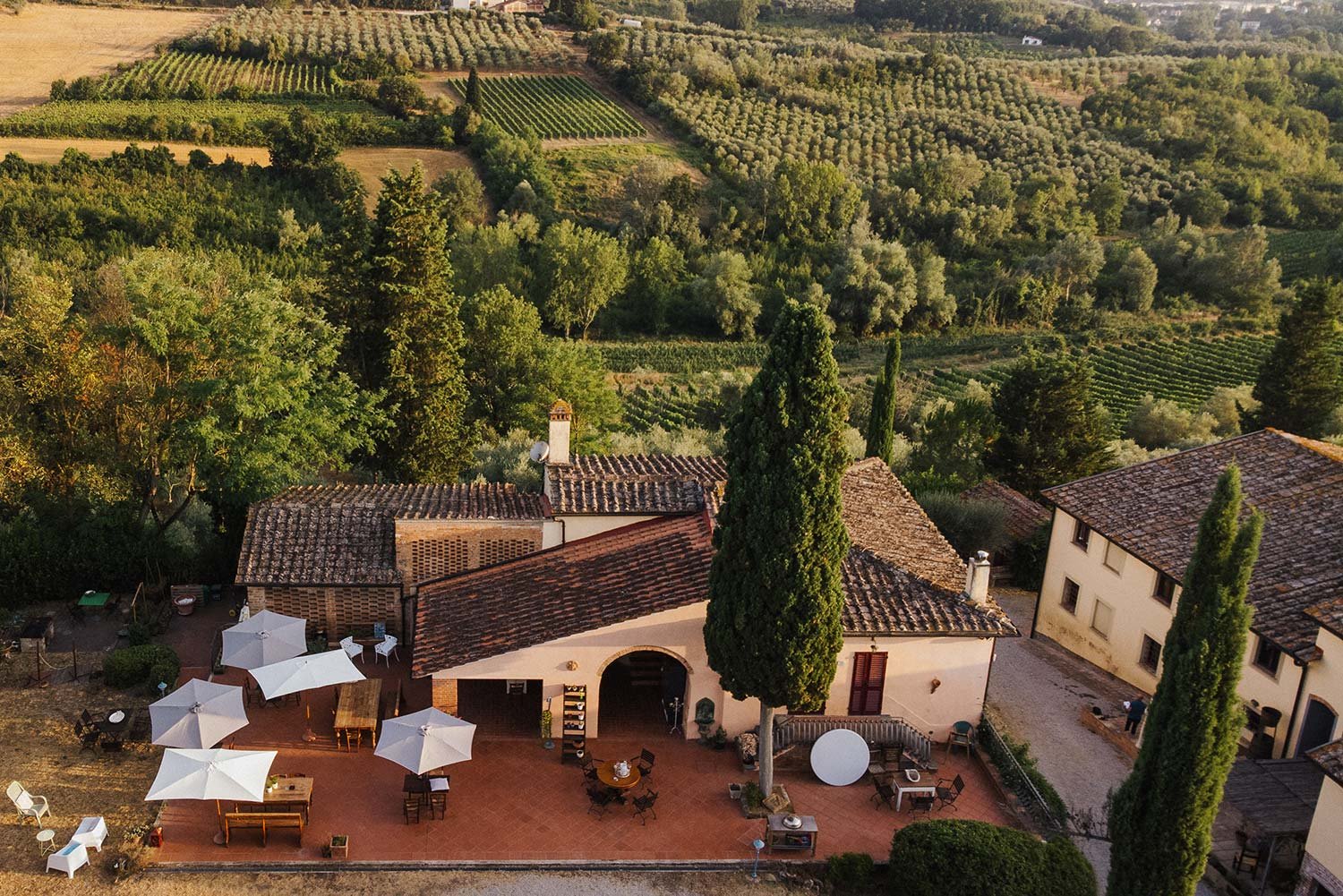 Torre Rasa_outdoor_restaurant