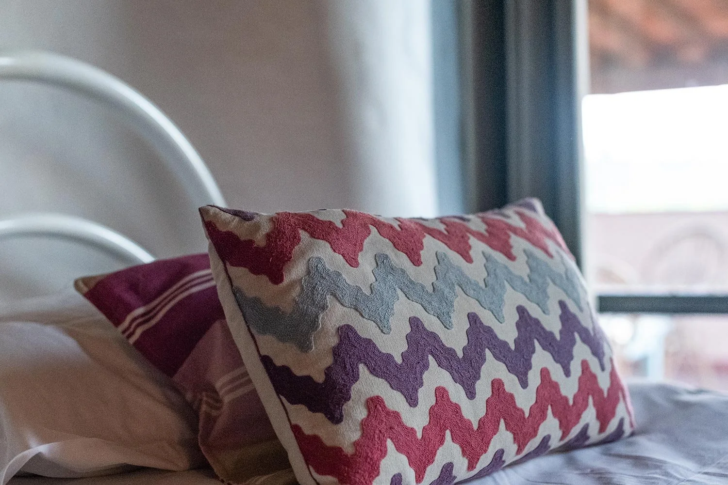 Olivi, bedroom detail