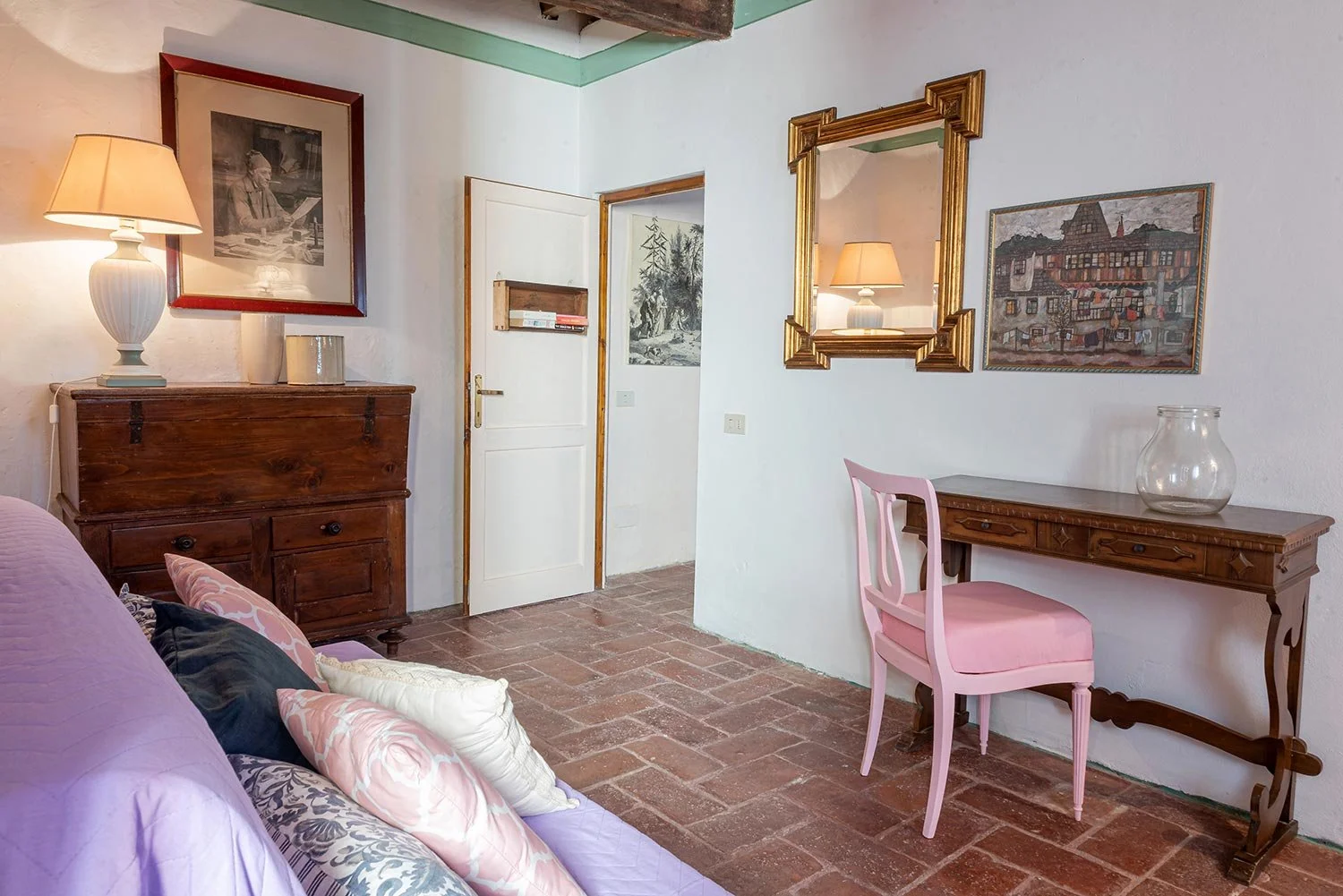 Melograni, bedroom