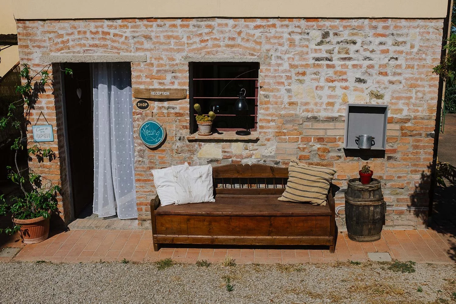 Torre_Rasa_outdoor_reception.jpg