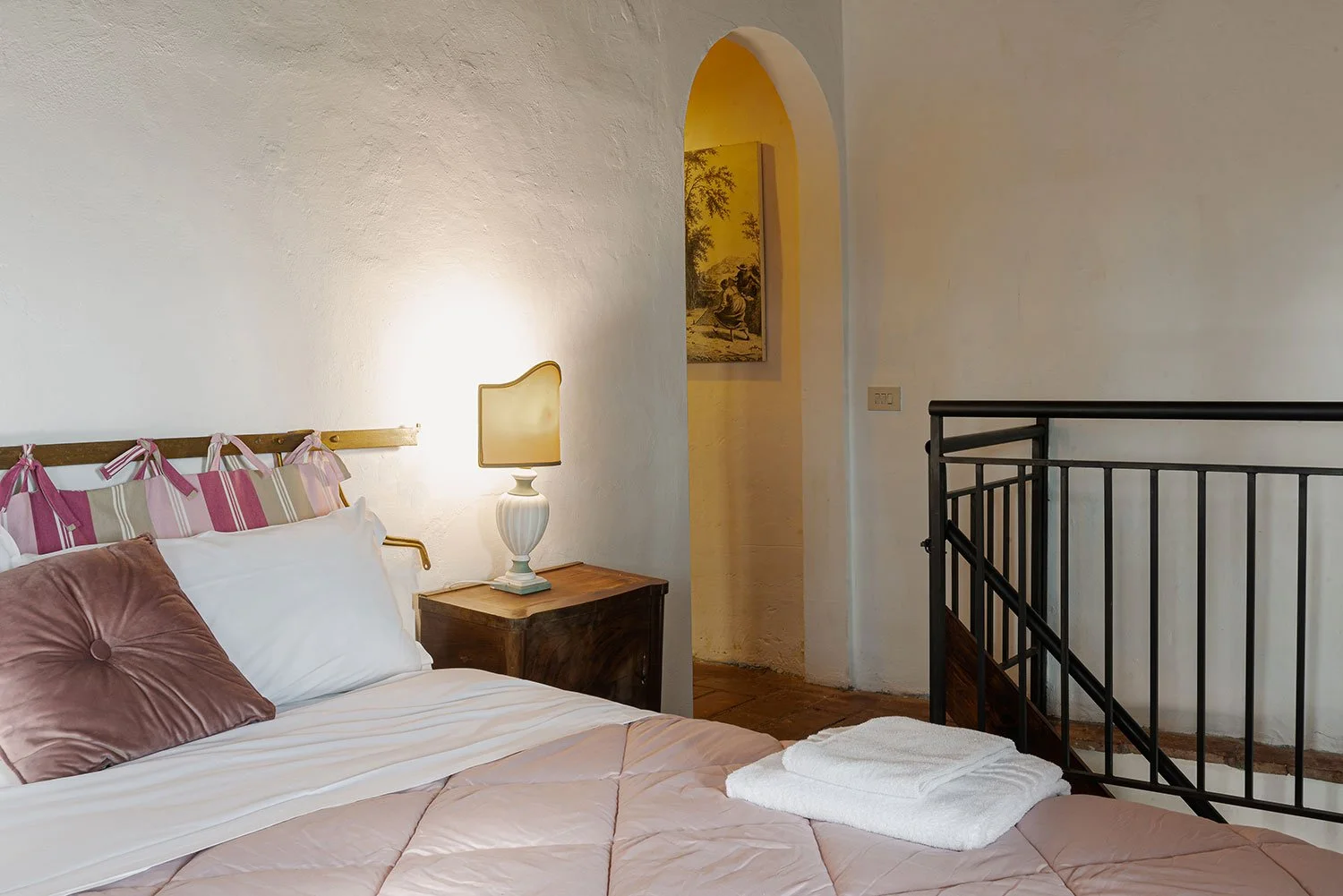 Melograni, master bedroom