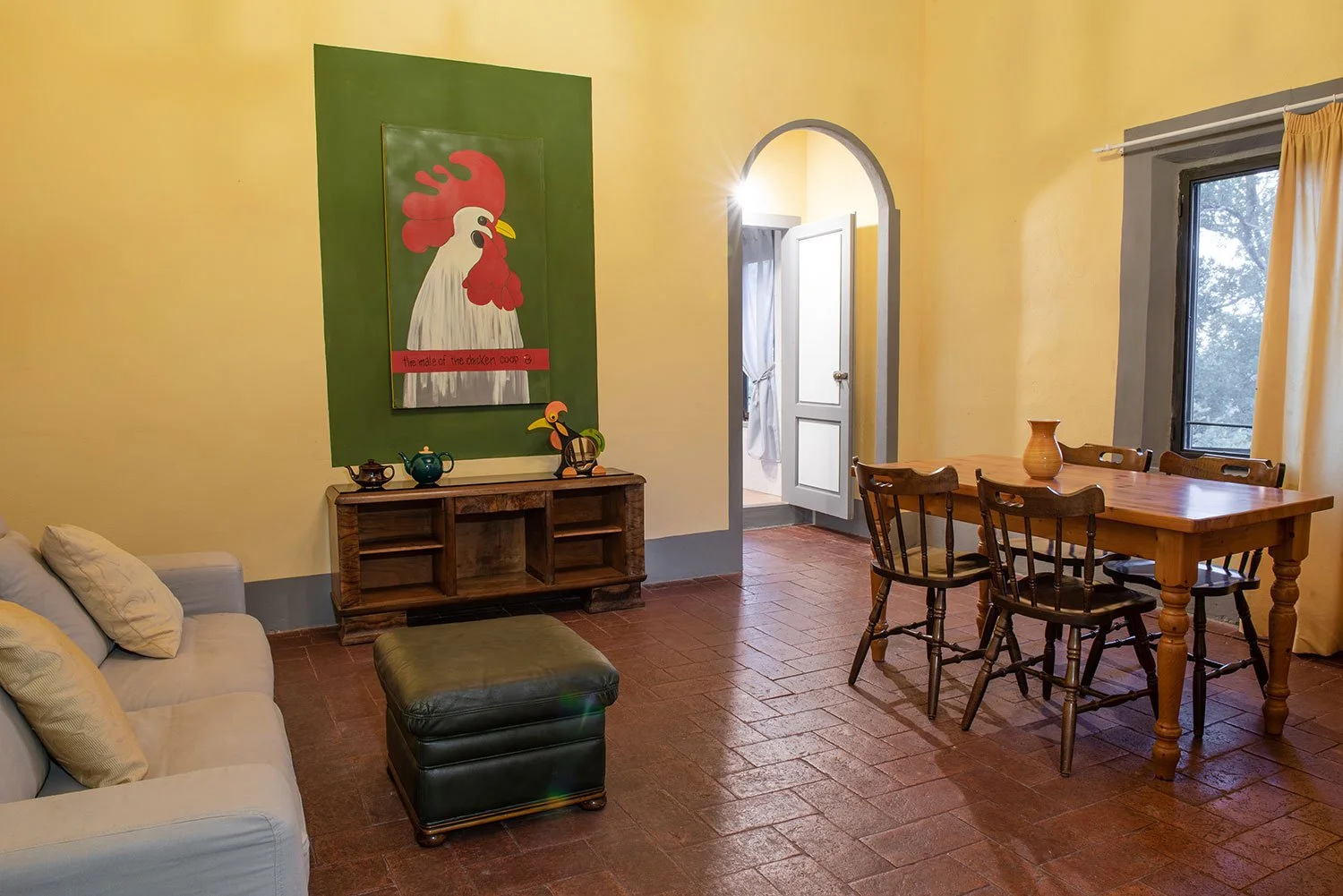 San Giovese, living room