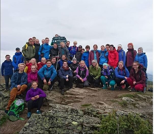 Welcome to the closing ceremony on Saturday, May 11th!