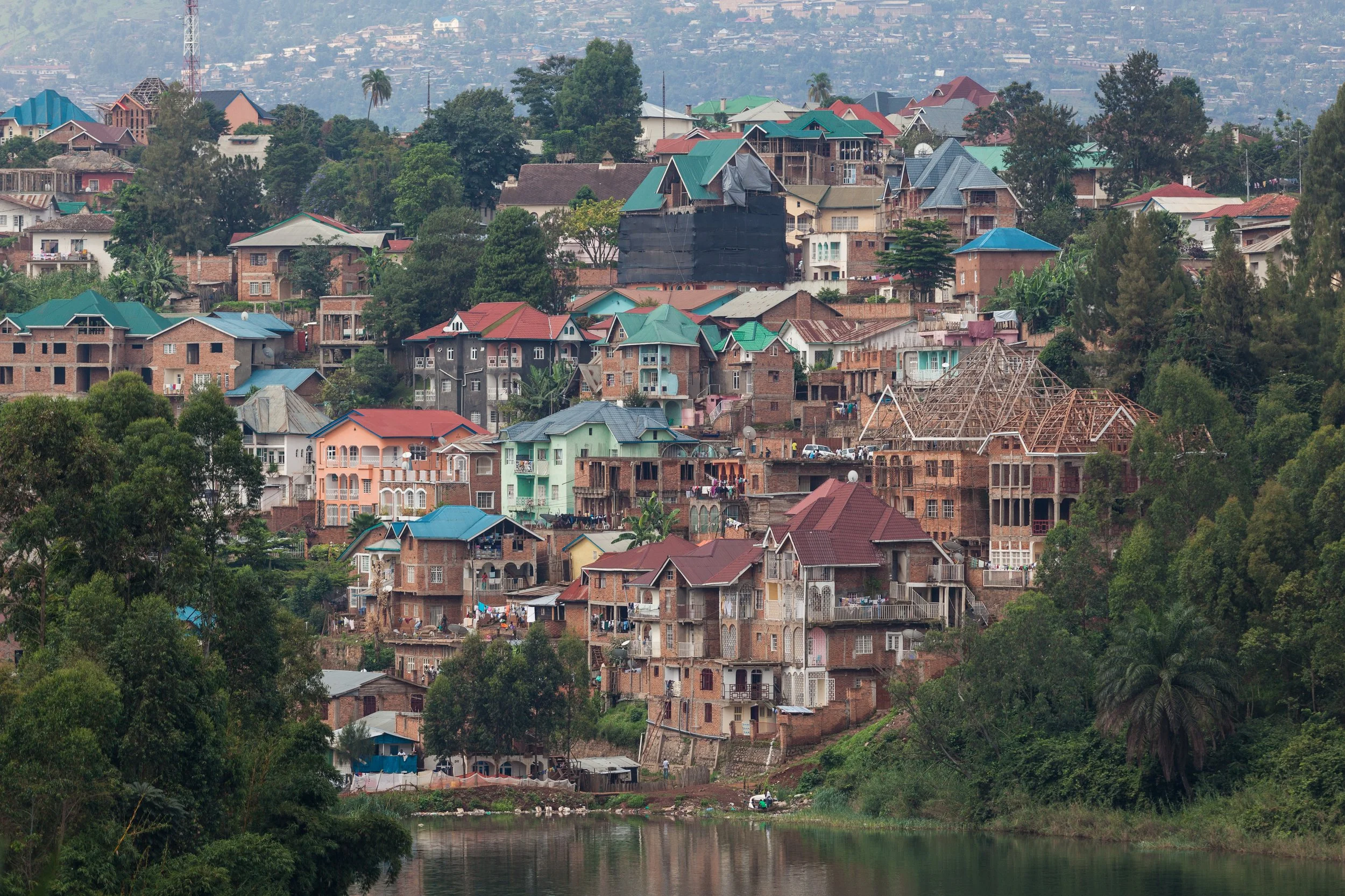 Applying conflict sensitivity and building resilience through private sector investment