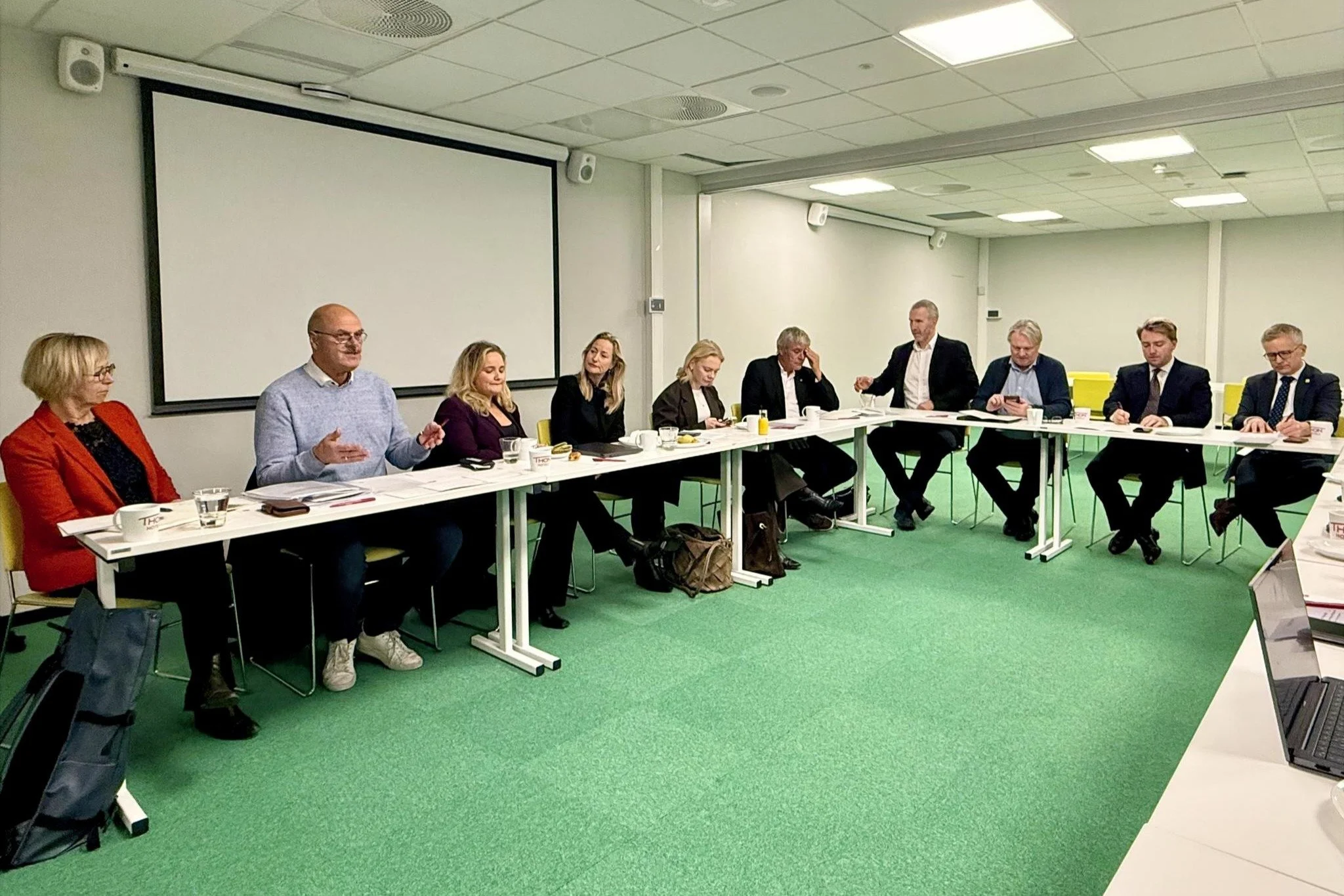 Møte med agderbenken.JPG