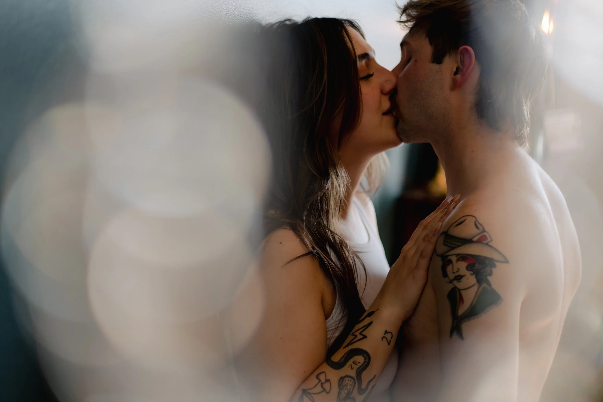 So What’s a Boudoir Session Actually Like? 13 Things I’ve Learned After 27 Years Behind the Camera