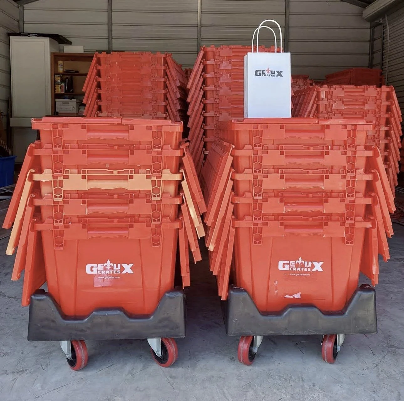 Looking for free moving boxes in Houston? How about taking the easier path and get moving boxes delivered to you in Houston by Geaux Crates