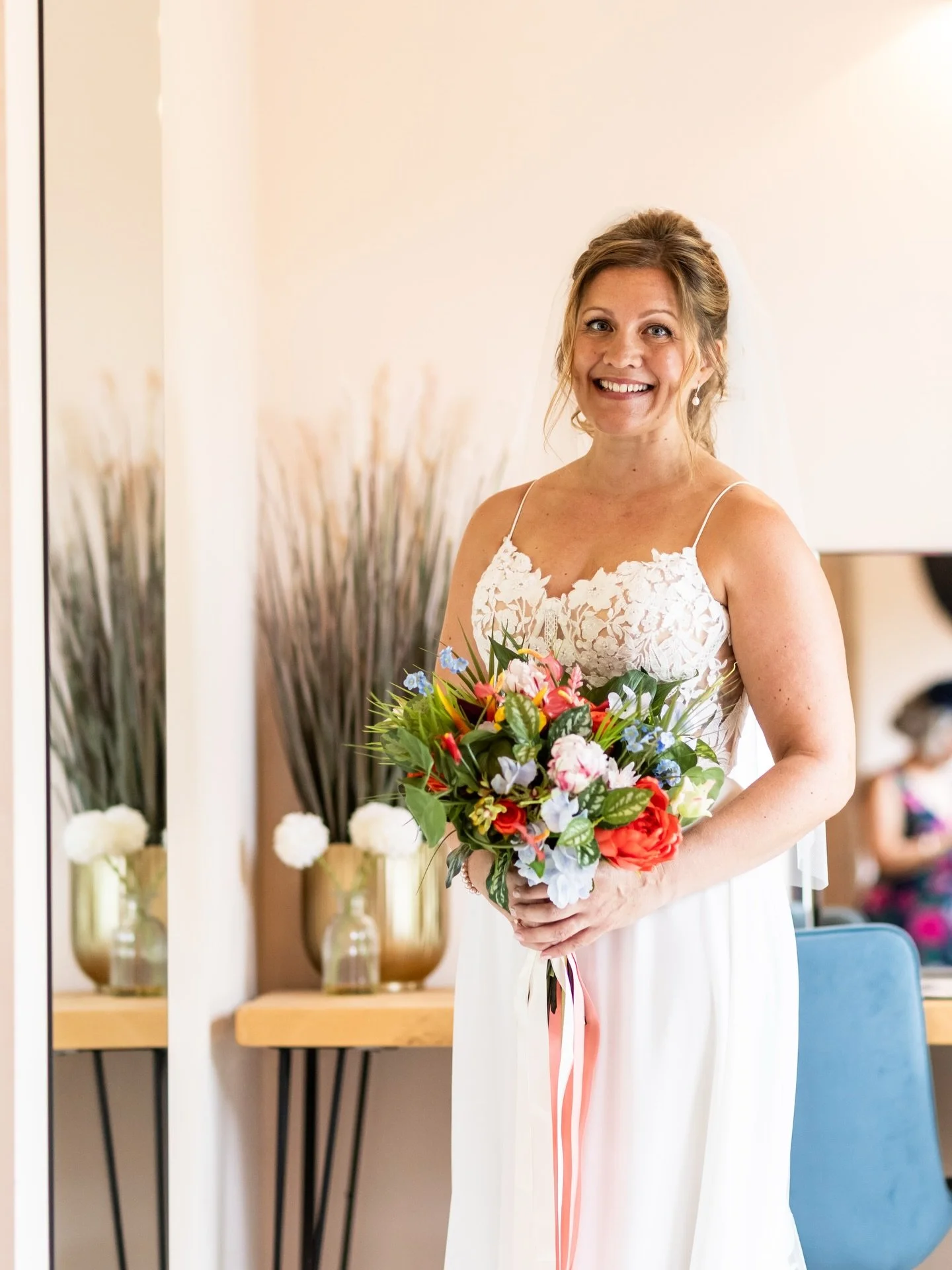 A moment for this stunning bride 😍✨

Anna &amp; Christian travelled all the way from Malaysia to marry each other surrounded by family at Long Furlong Barn &mdash; and honestly&hellip; she looked breathtaking.
Her colours, their story, the joy in ev