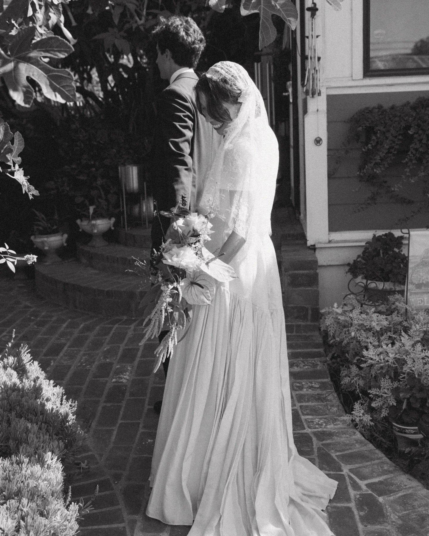 No notes... a beautiful couple &amp; an even better day 🤍

Photo:&nbsp;@epiceventsstudios
DJ + Bar:&nbsp;@epiceventsco
Venue:&nbsp;@hiddenchateau
Catering:&nbsp;@allaspectscatering