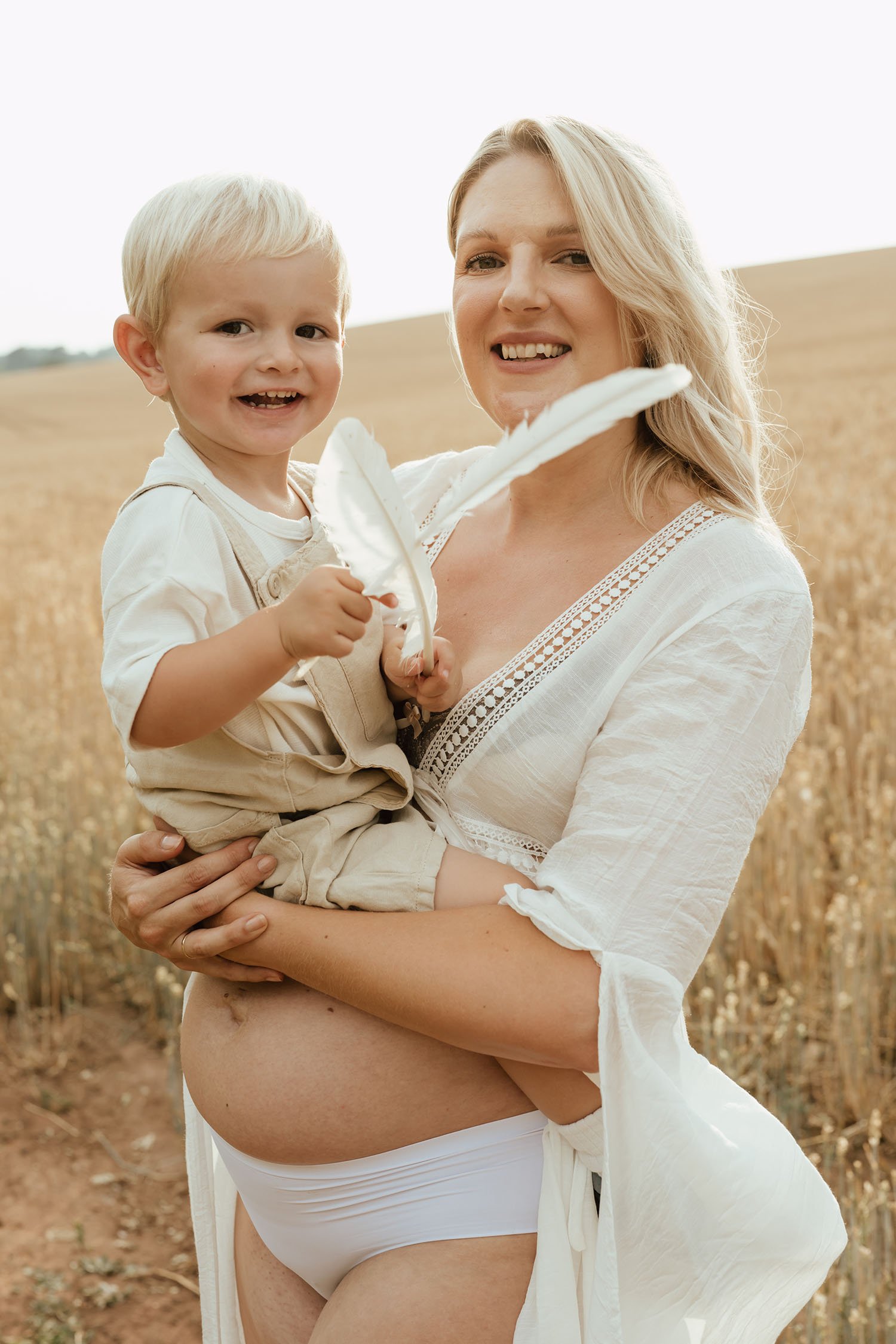 outdoor maternity photography herefordshire13.jpg