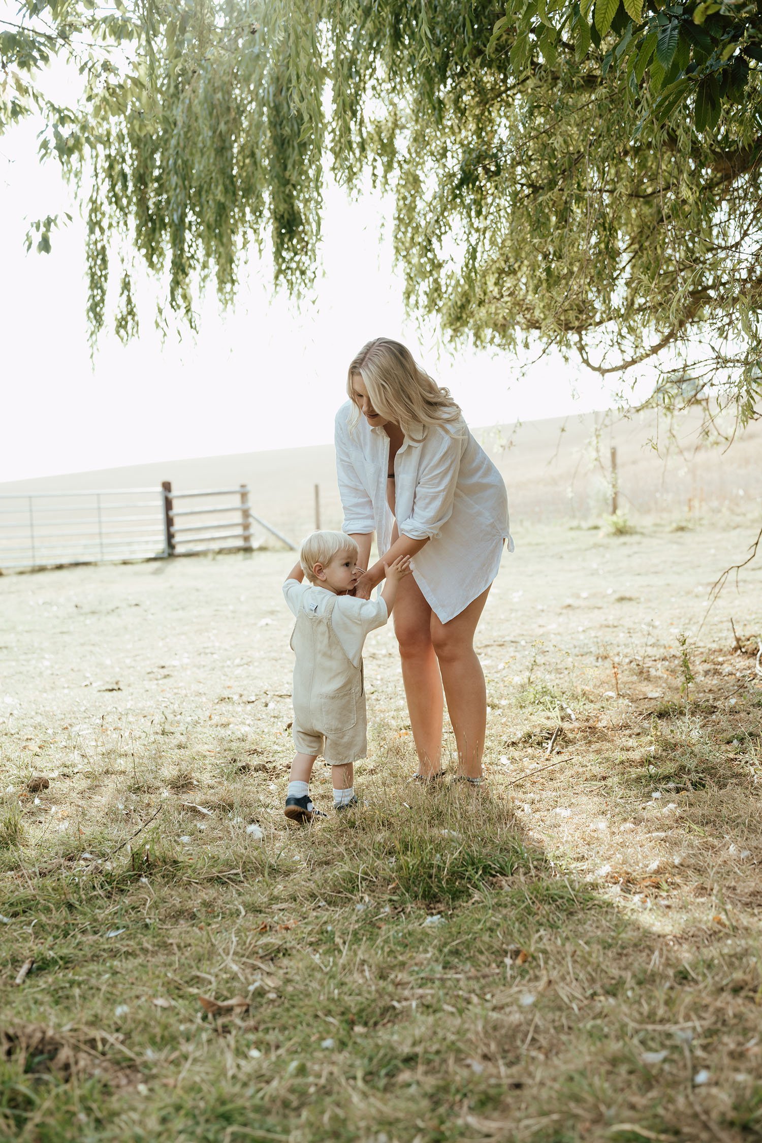 outdoor maternity photography herefordshire53.jpg