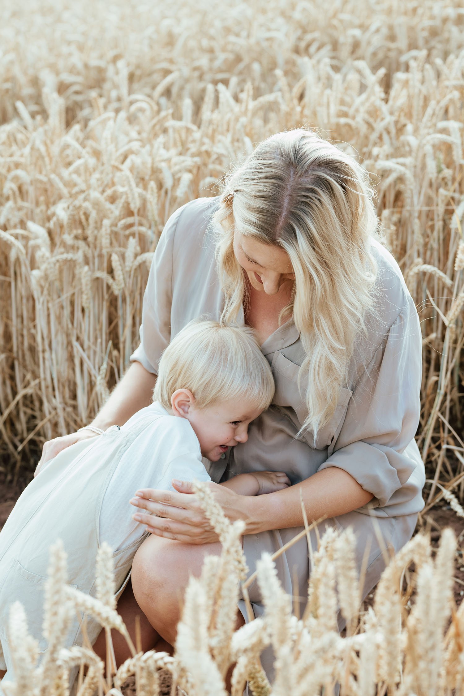 outdoor maternity photography herefordshire61.jpg