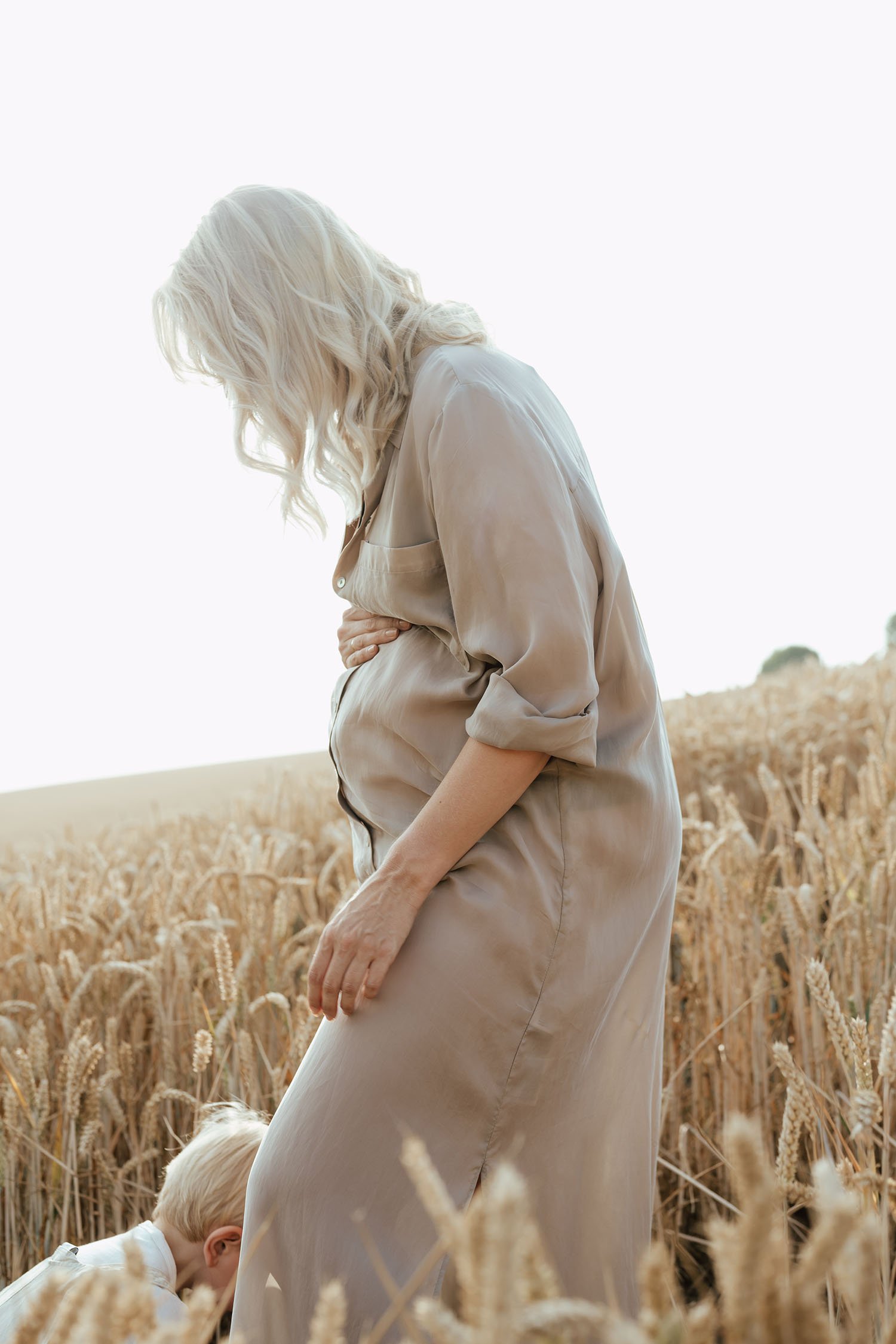 outdoor maternity photography herefordshire67.jpg