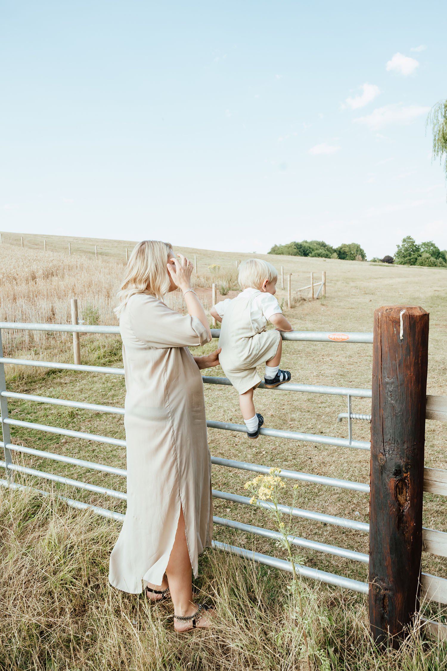 outdoor maternity photography herefordshire75.jpg
