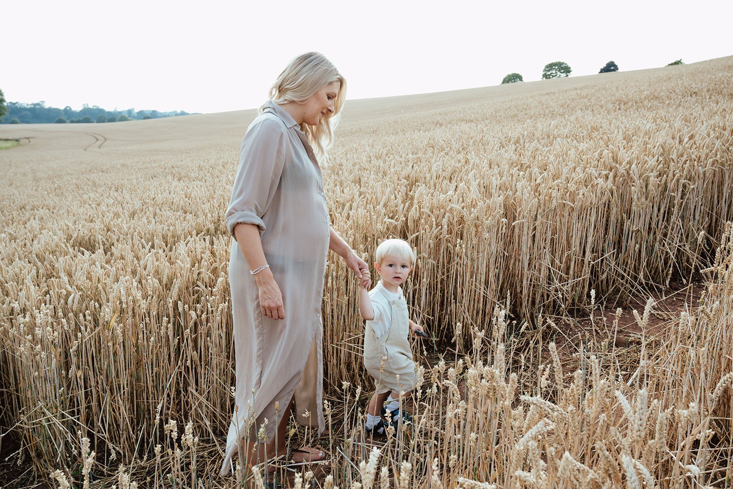 outdoor maternity photography herefordshire88.jpg