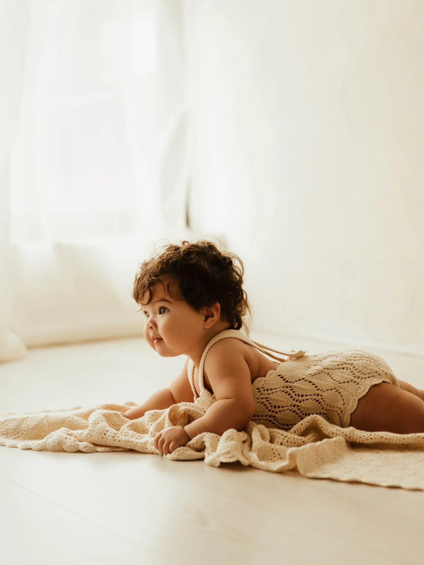 Dream baby model, dream baby clothes&hellip;. What more could you want!! 

From a recent photographer meet up at @quest_studios with the amazing @hank_knitwear ✨

Honestly 6 months of age is just magical 🤩