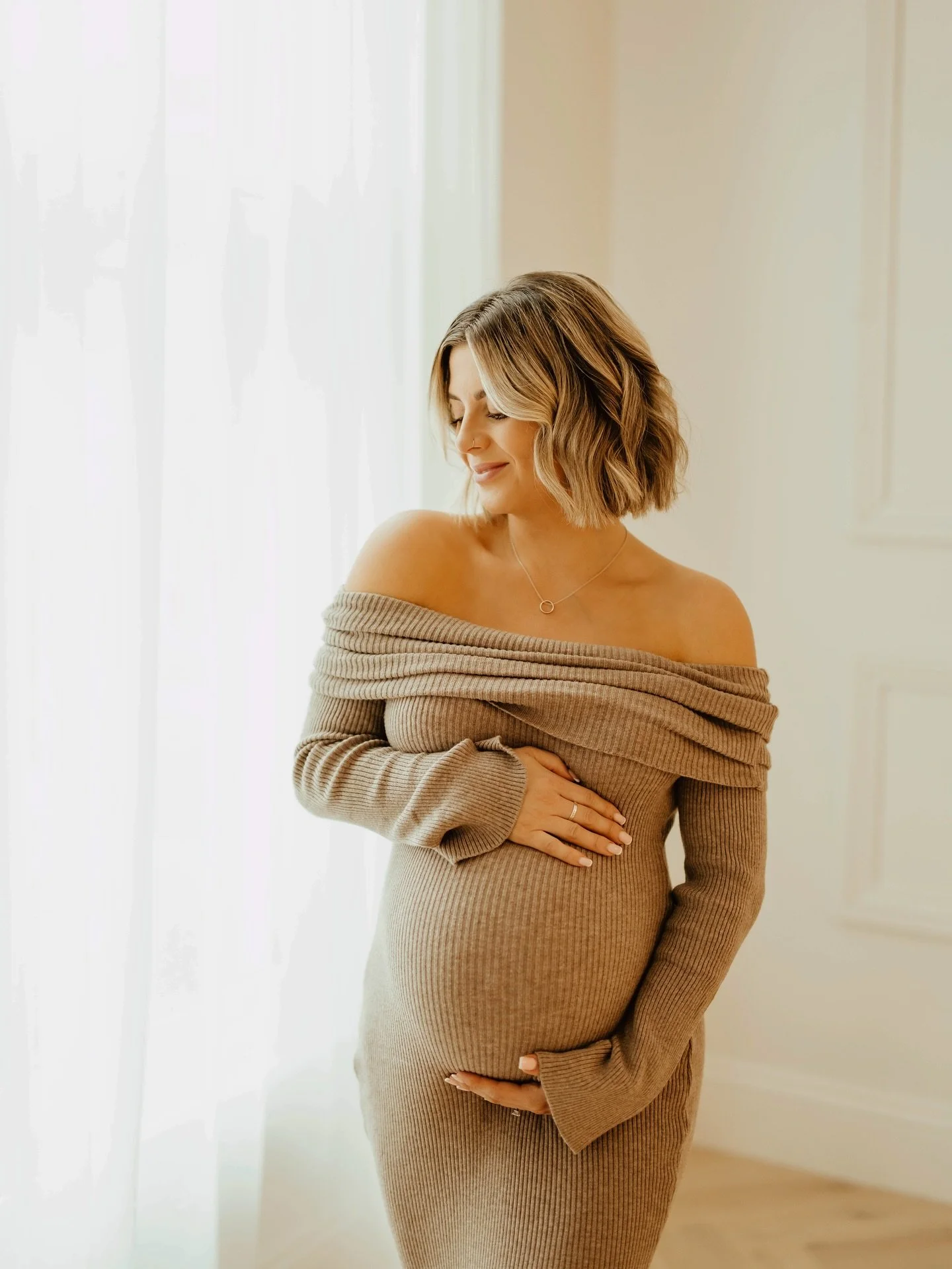 Bumping along with a toddler in tow&hellip;those 9 months go way too fast!! 

@amyy_carson looking amazing 🫶

www.charliesummersportraits.com