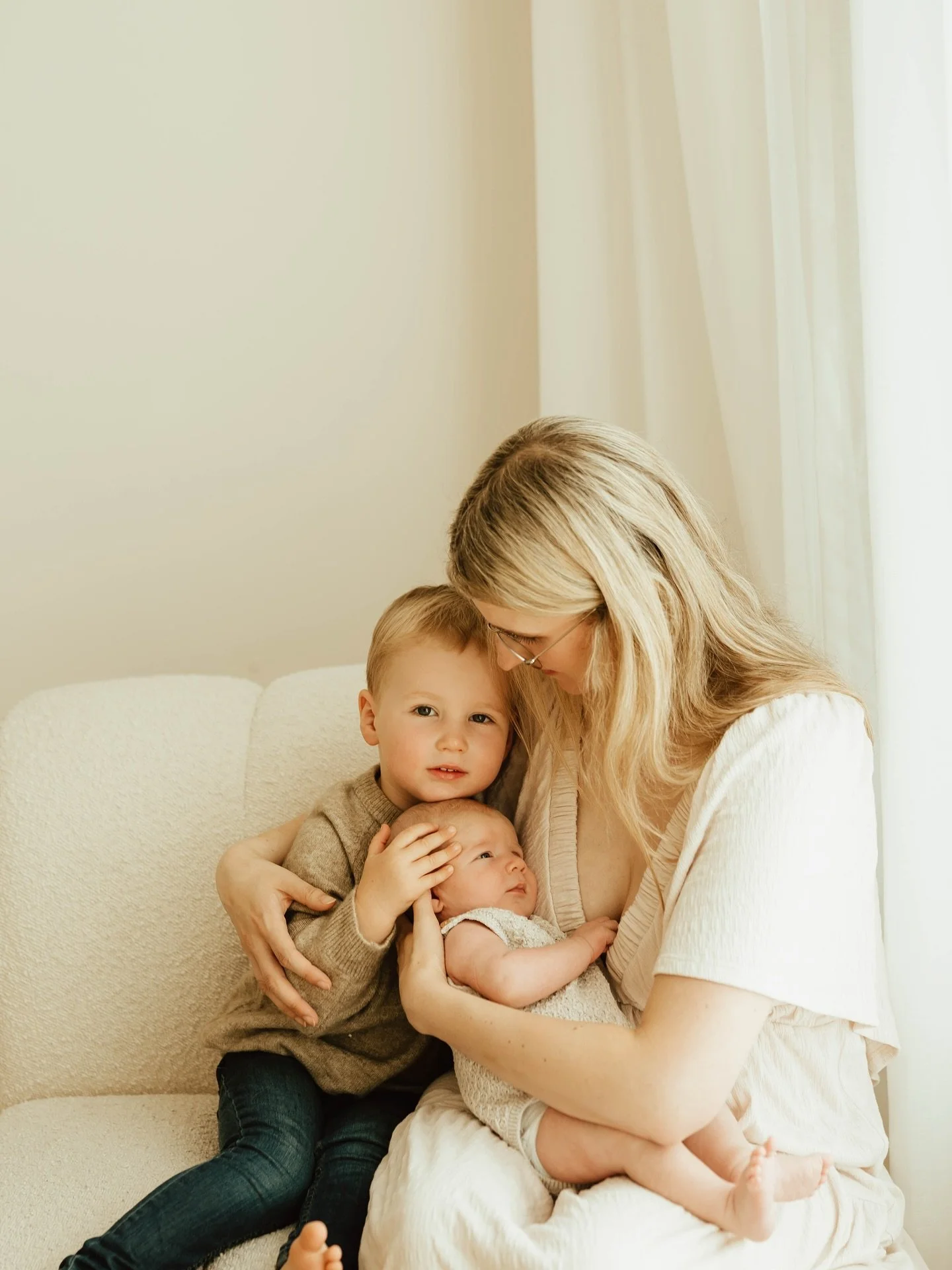 Making your first baby a big brother is just the sweetest feeling&hellip;.🥹

www.charliesummersportraits.com