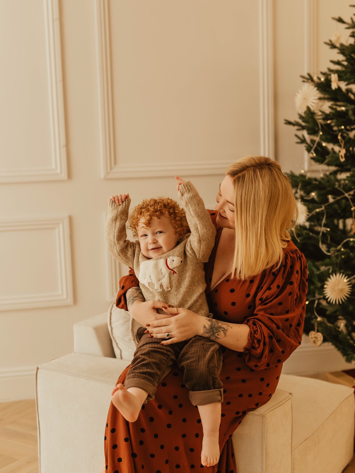 Who run the world&hellip;..toddlers most definitely toddlers 😂

Absolutely adore seeing all the growing babies back with larger than life personalities, my Christmas shoots are such a joy. Just feels like catching up with old friends and always puts