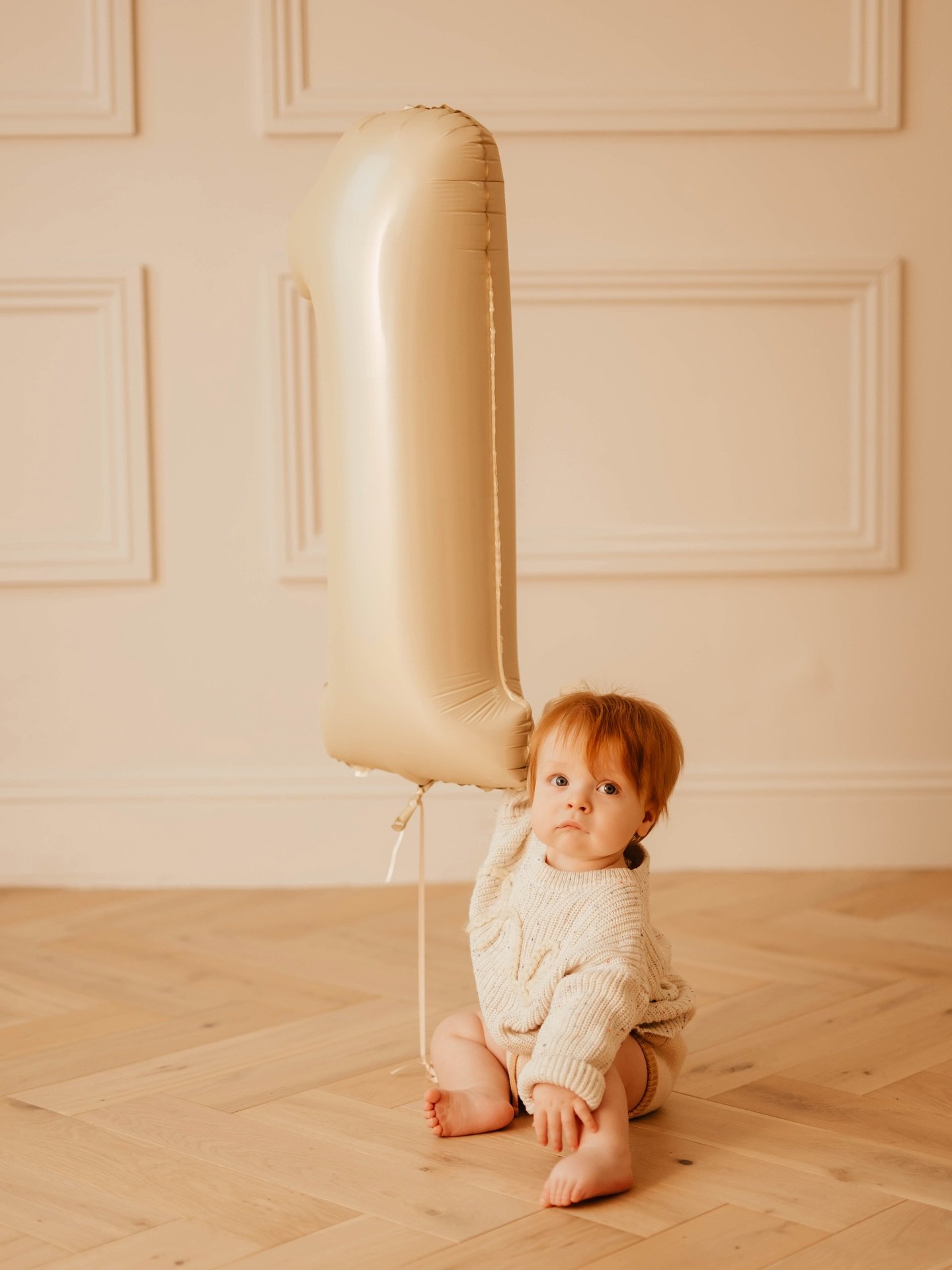 Couldn&rsquo;t love it more when I get to see your babies 12 months later&hellip;..🥹🥹🥹

@laurpreece_ 🫶

#firstbirthdayphotoshoot 
#firstbirthdayphotographer
#herefordshirefamilyphotographer
