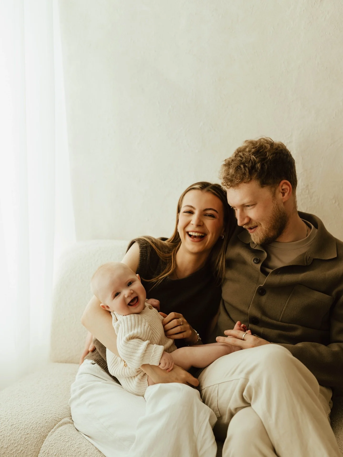 Those times when you actually get in the photos as a family of 3&hellip;..🥹🥹🥹

Any age is the perfect age, don&rsquo;t ever feel like you missed that magical window. Every age is unique and beautiful 🫶

#herefordshirefamilyphotographer 
#worceste