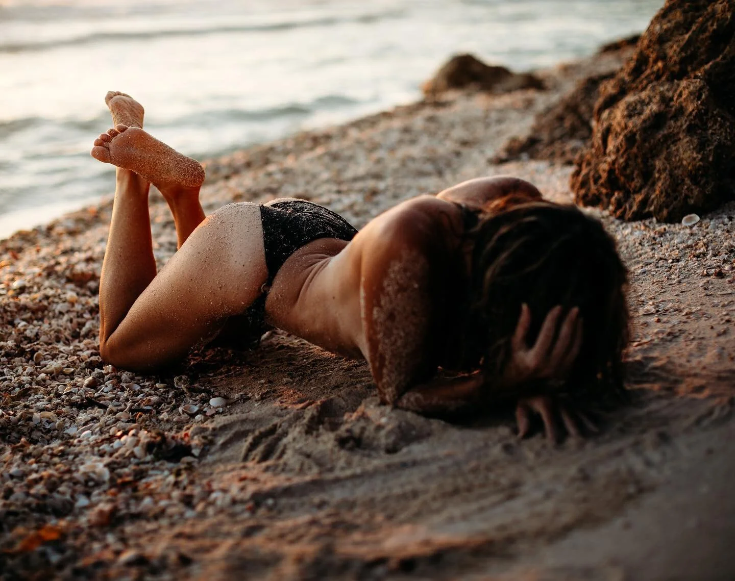 Beach please 🏝🌊🙏#humpday 
.
Thank you to everyone who responded my model call! We&rsquo;ve had some great convos set up already and looking forward to killler content coming your way. I still have 1 or 2 that might not be able to shoot week day so