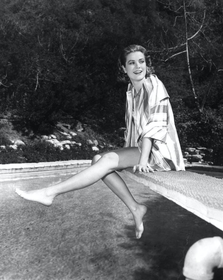 See Stunning Vintage Photos of Grace Kelly, On-Set and Off.jpg