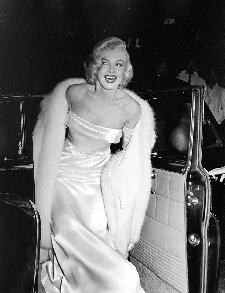 Women We Love- Marilyn Monroe — VANITY STORIES