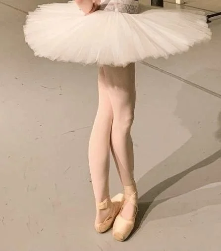 STYLE ON POINTE