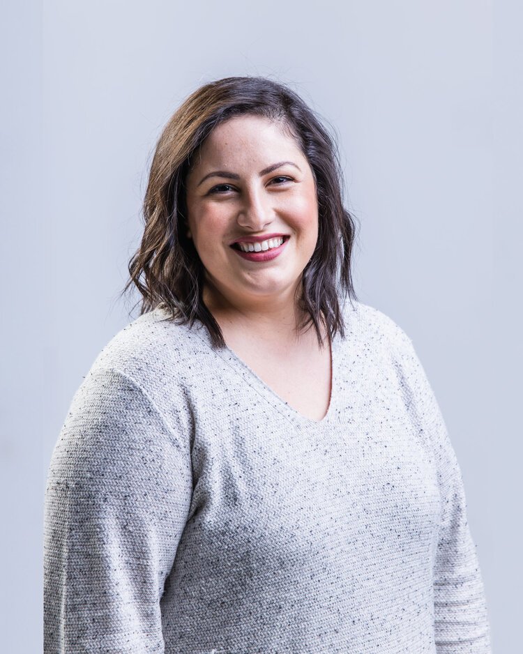 Aileen Farshi | Account Manager