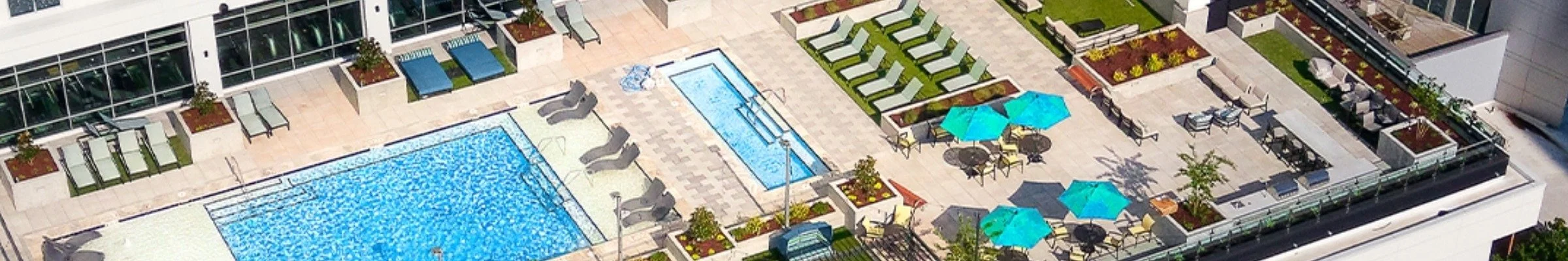 outdoor area amenities for off-campus student housing