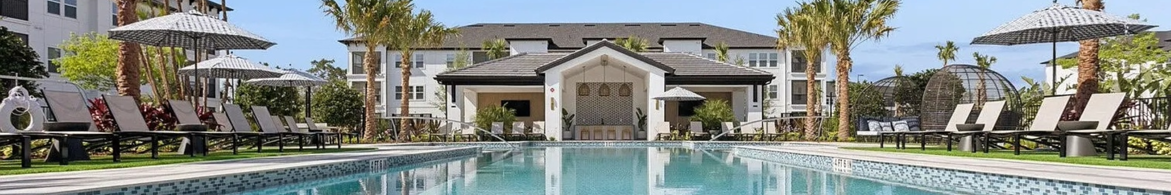 Luxurious pool deck