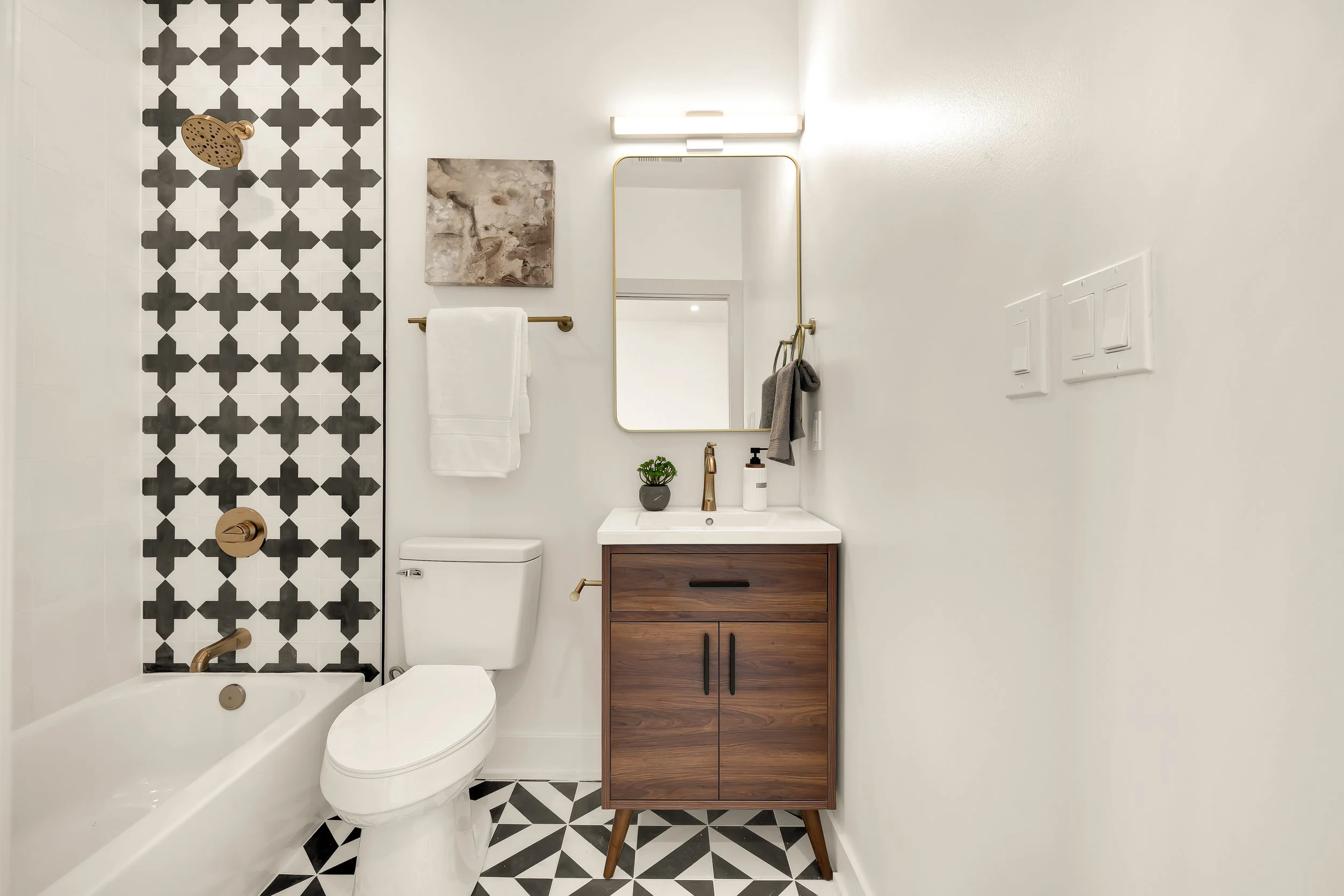 1023 Irving St NW 2-0025.jpg