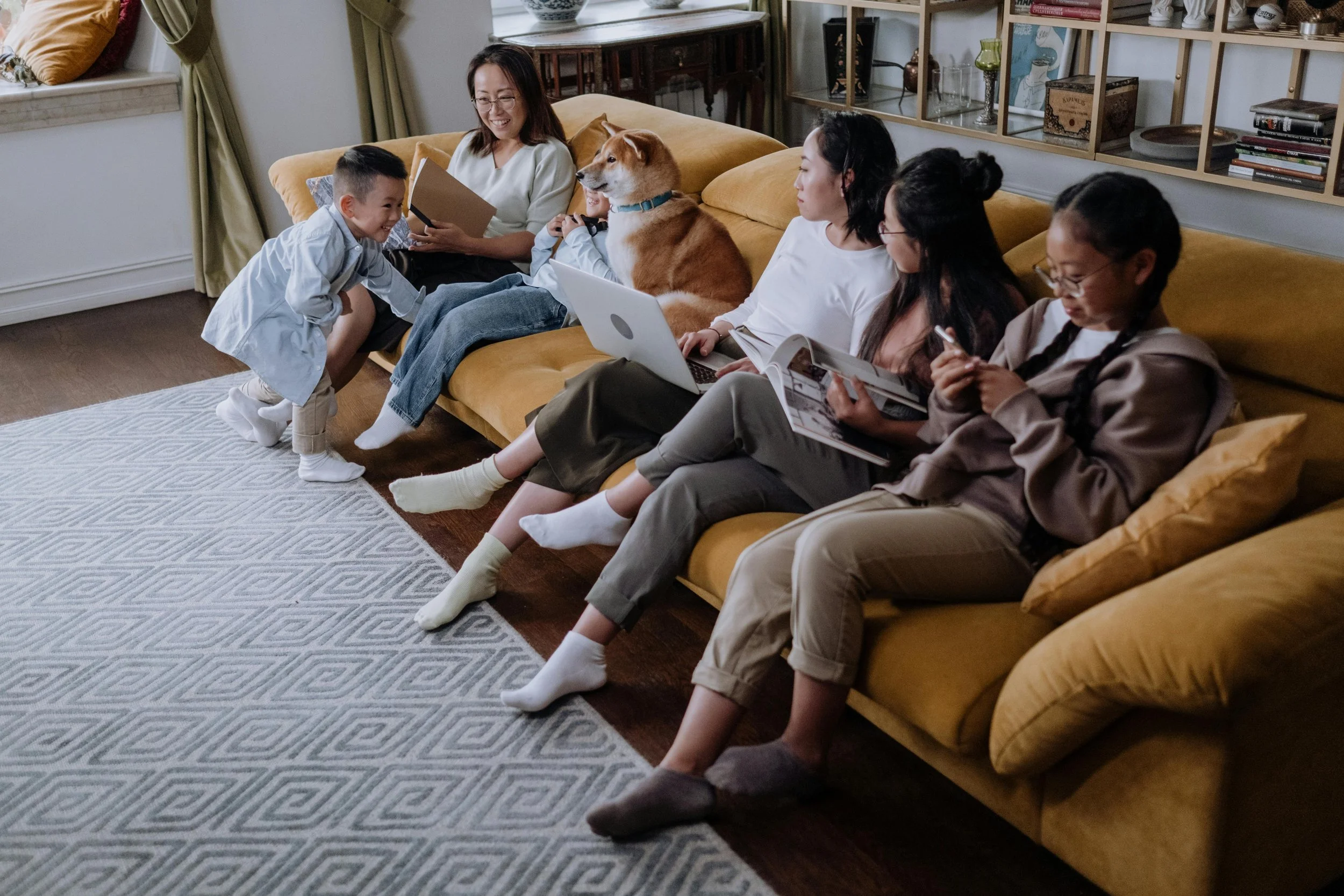 The Emotional Reality of Reconnecting With Someone From Your Past