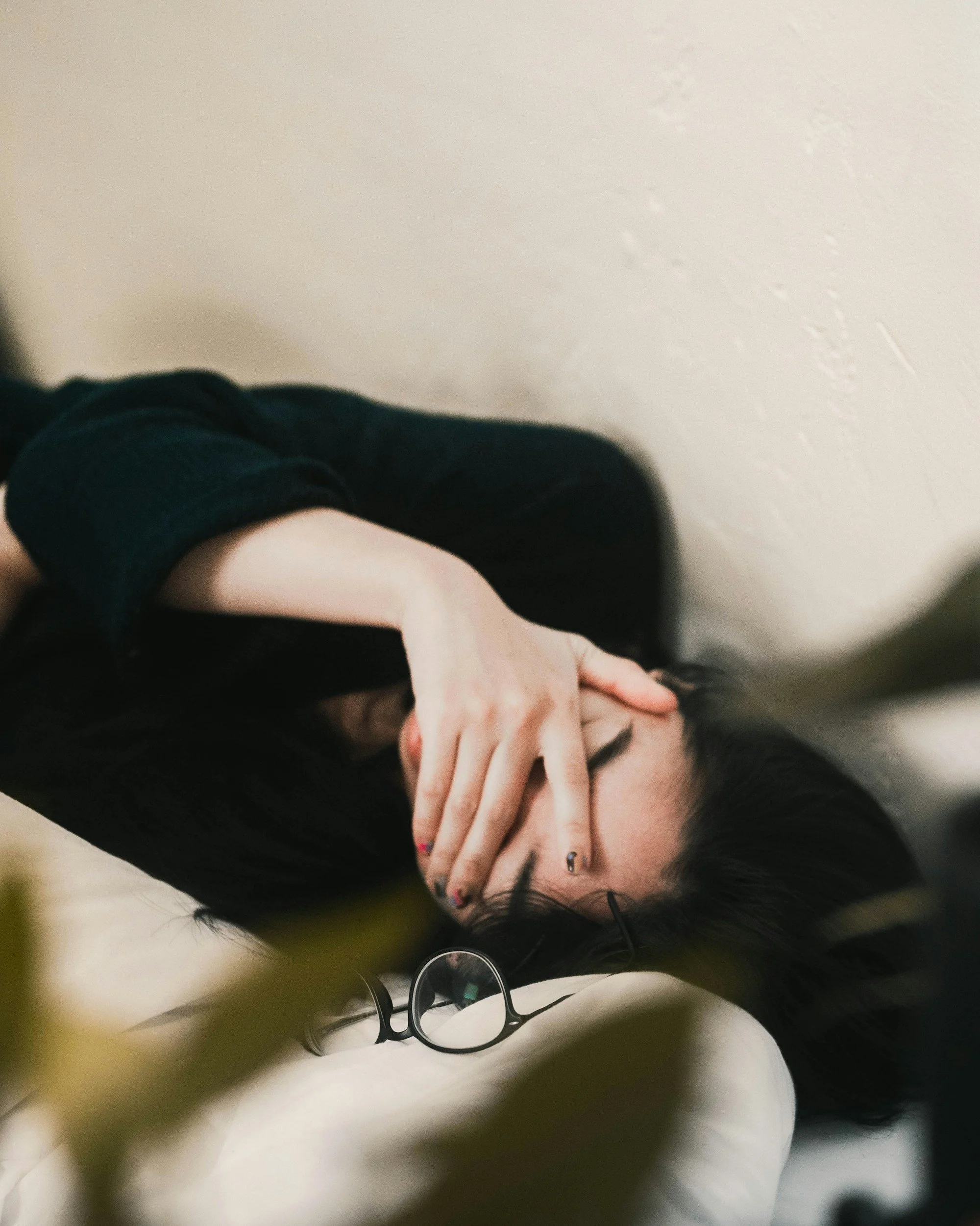 Why Am I So Emotionally Exhausted All the Time? A Therapist Explains the Signs of Emotional Burnout