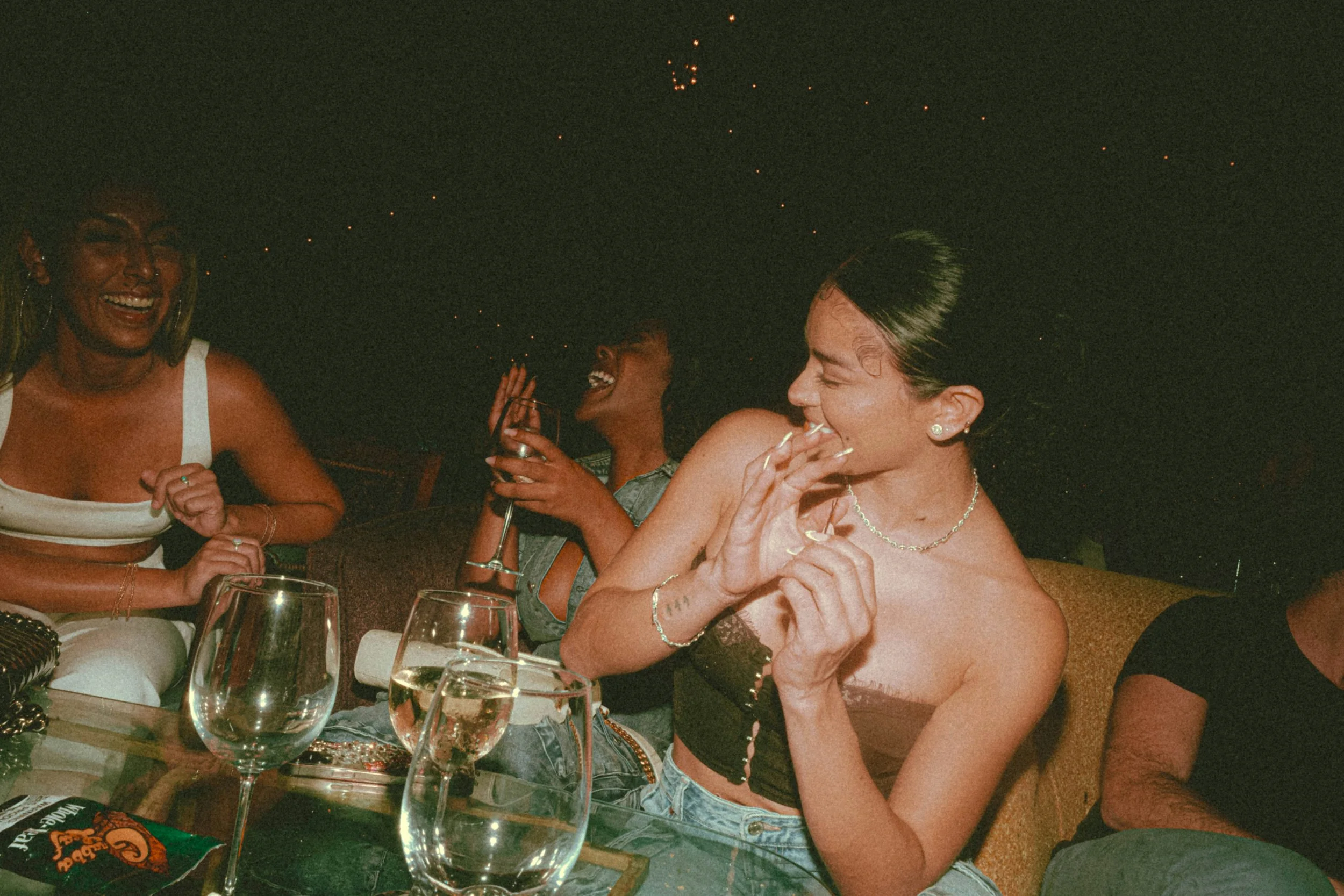 How To Make Friends in NYC As An Adult (Without It Feeling Forced)