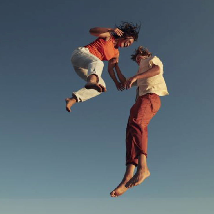 Friends together | 5 Low-Pressure Ways to Reconnect With Friends According to Therapists