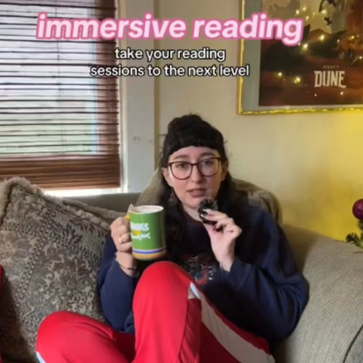 “Immersive Reading” Will Finally Help You Open A Book Before Bed Instead Of Scrolling