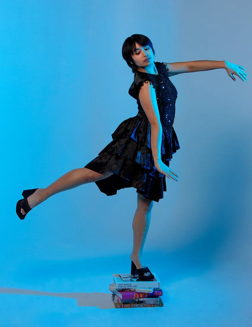 fashion-beauty-gallery-088-bea-ballerina-music-box-art-books.jpg