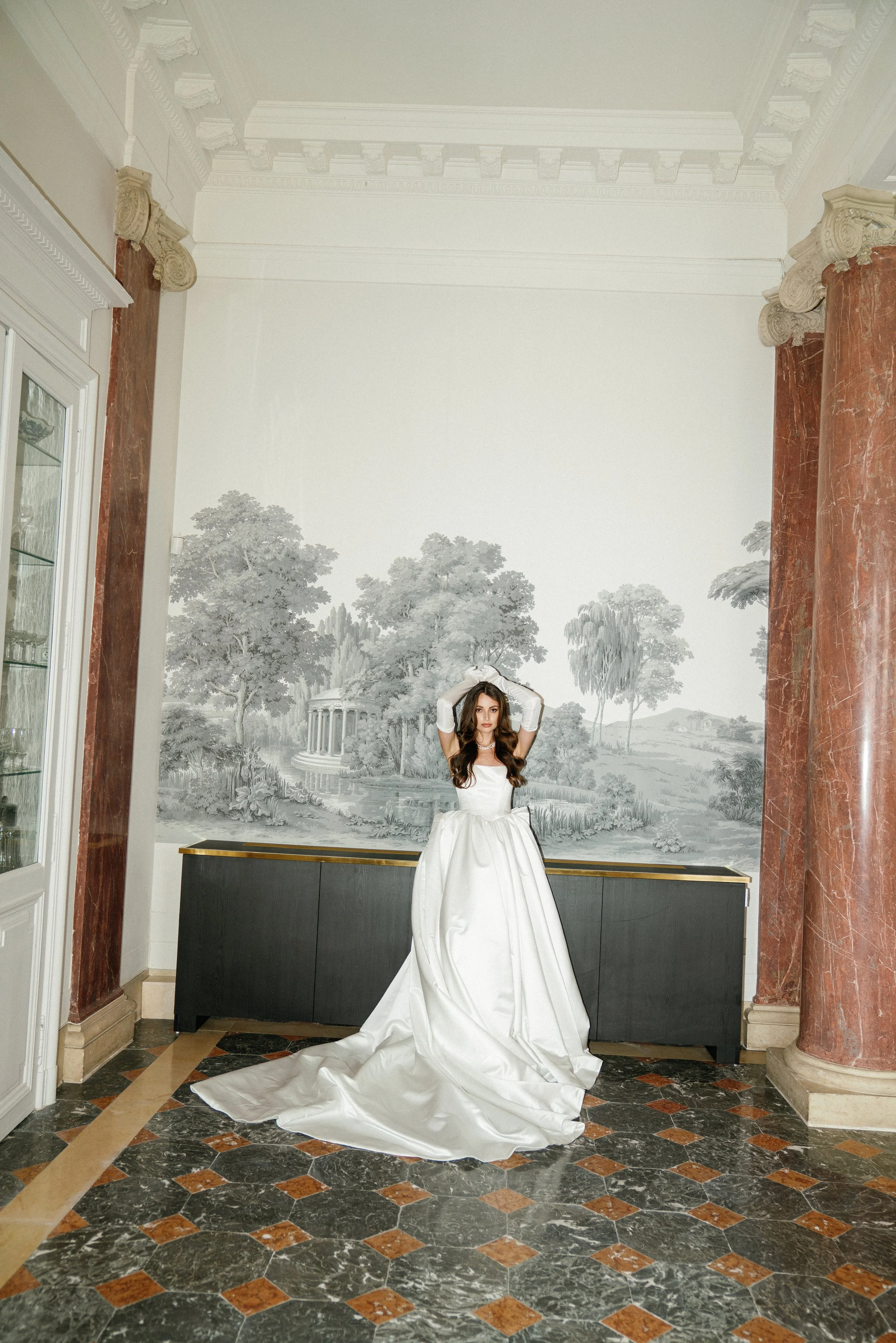 ultra-luxury-wedding-photography-rachel-wakefield-chateau-Martinay-France-Luxury-Wedding-Chateau Wedding-South France_0535.jpg