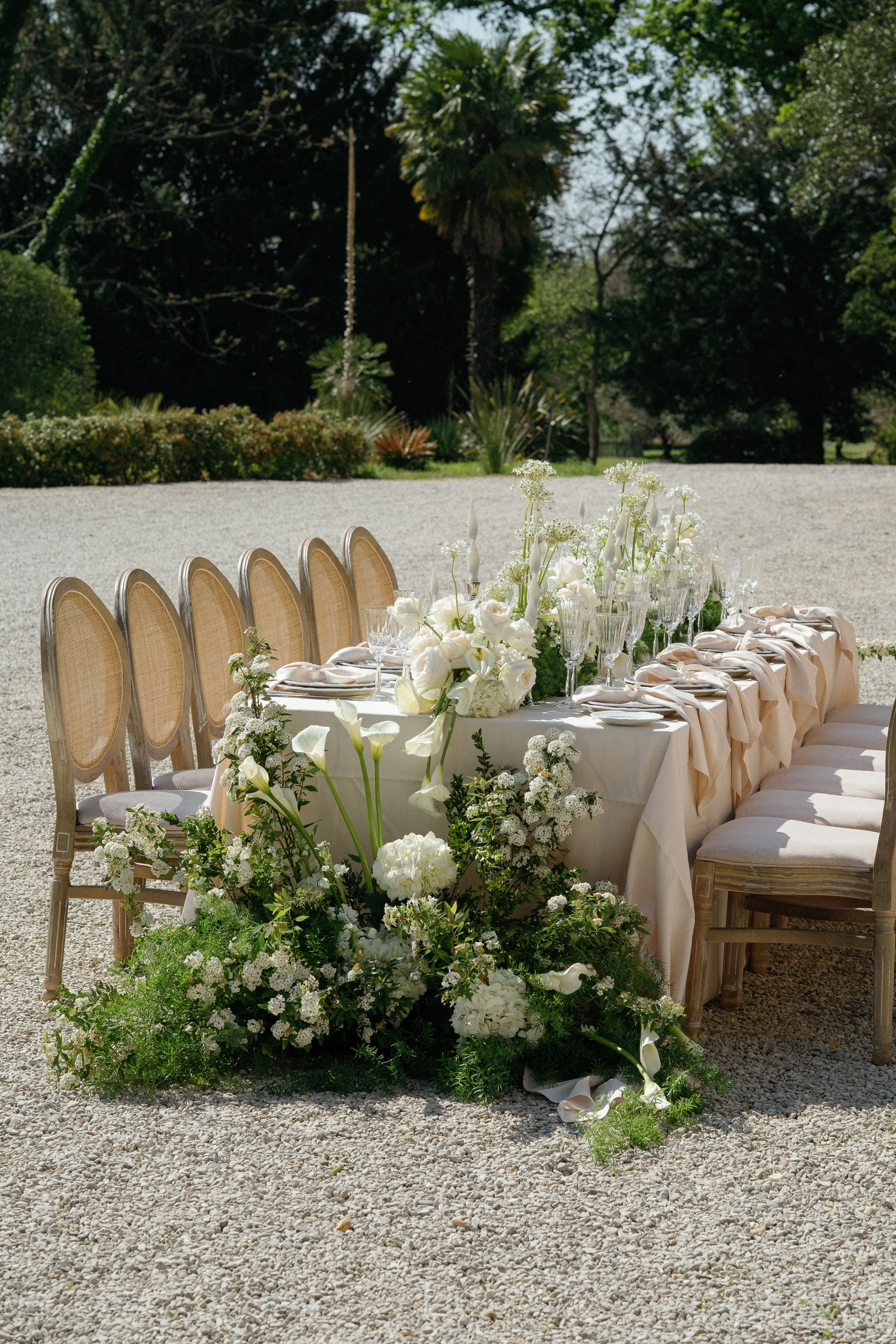 ultra-luxury-wedding-photography-rachel-wakefield-chateau-Martinay-France-Luxury-Wedding-Chateau Wedding-South France_0545.jpg