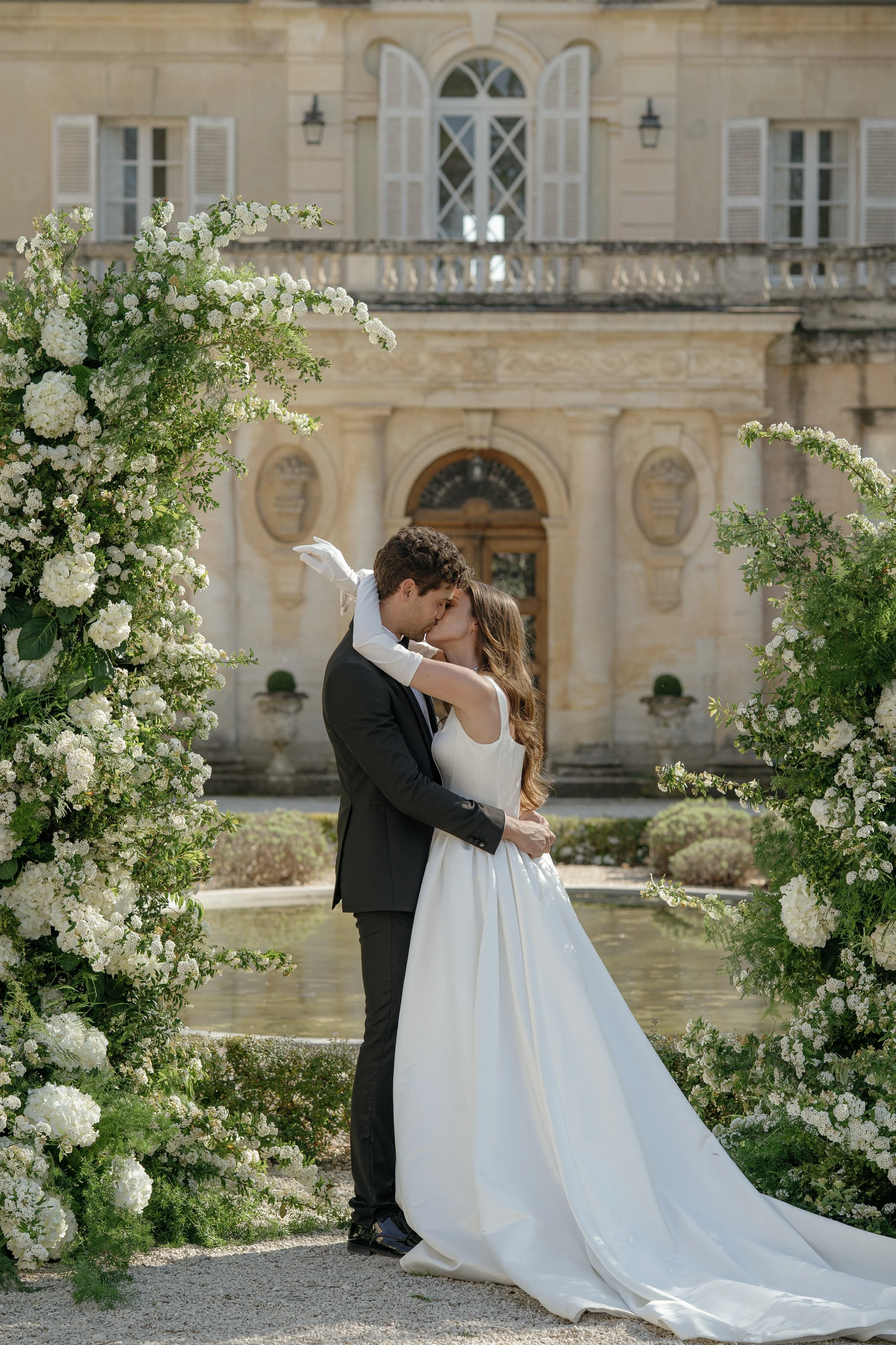 ultra-luxury-wedding-photography-rachel-wakefield-chateau-Martinay-France-Luxury-Wedding-Chateau Wedding-South France_0561.jpg