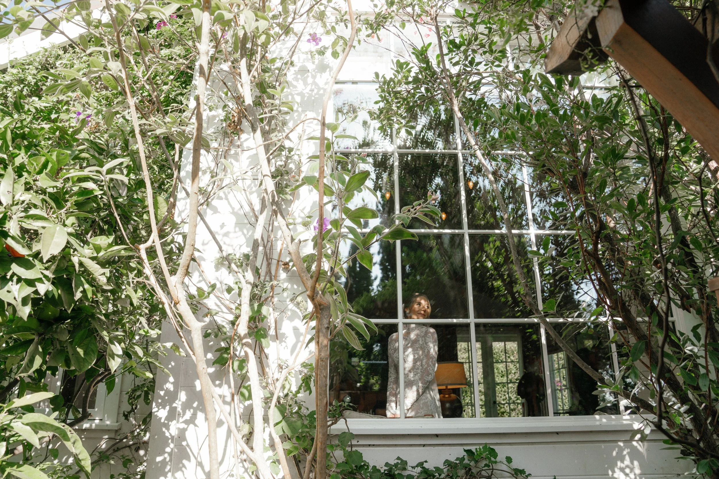 montecito-luxury-wedding-photographer-rachel-wakefield eucalyptus cottage getting ready bride.jpg
