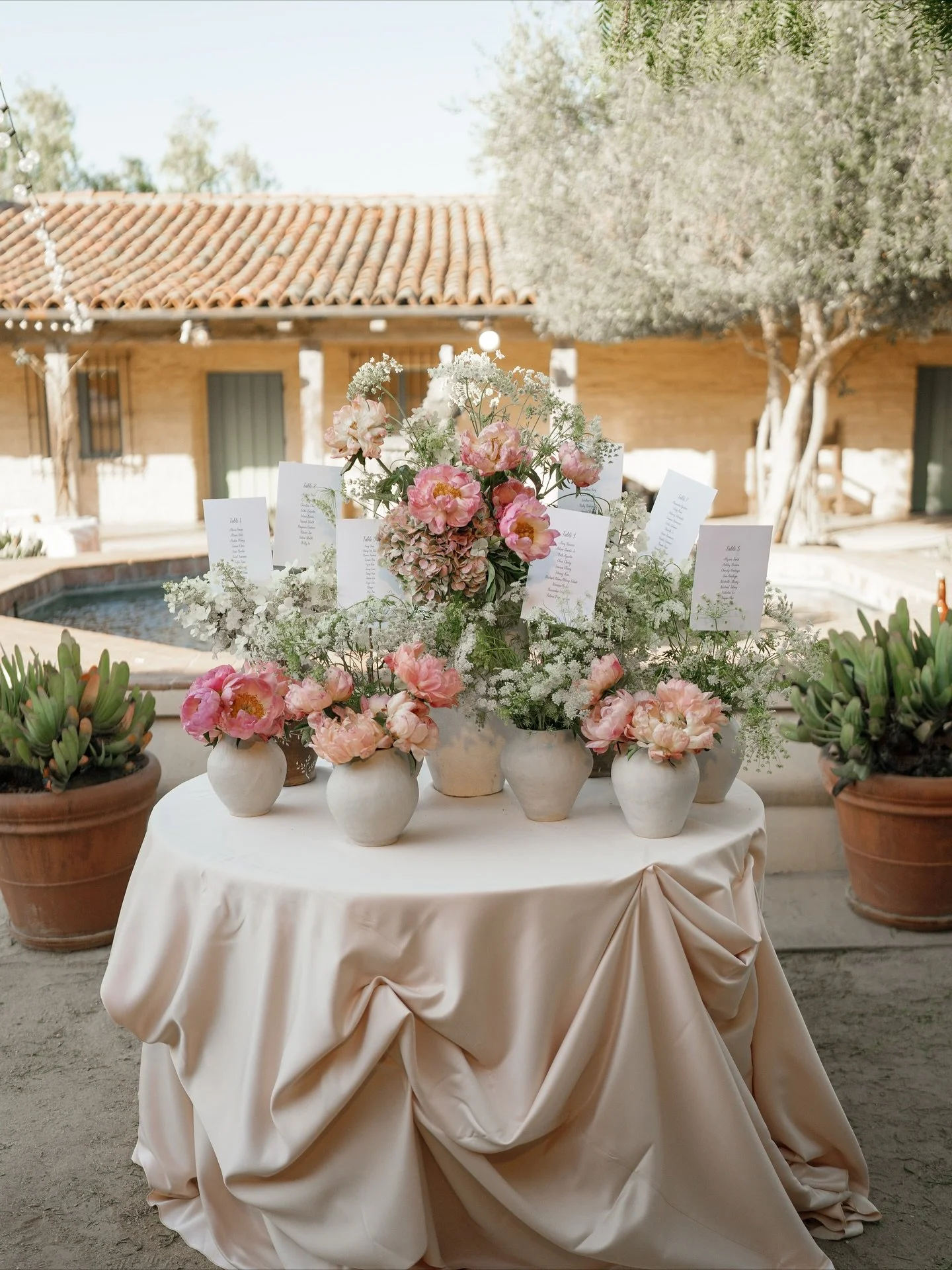 A love letter to California color 🕊️

THE VENDOR TEAM Wedding Planner &mdash; On the Bride&rsquo;s Side @onthebridesside  Venue &mdash; SB Historical Museum @sbhistoricalmuseum  Photography &mdash; Rachel Wakefield @rachelwakefield  Content Creation