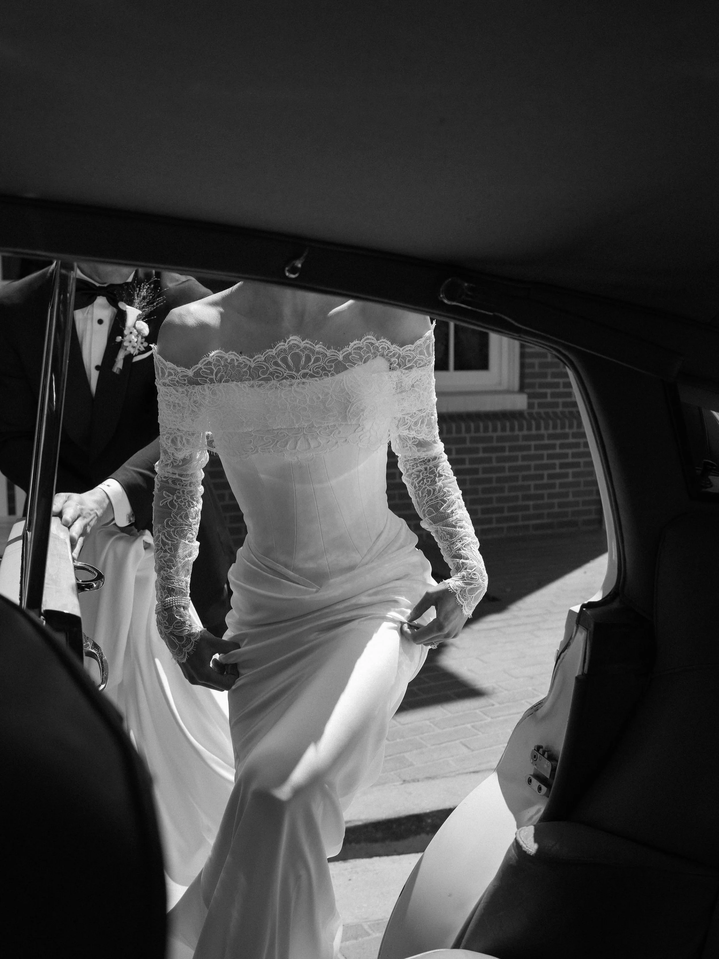 Not posed. Not directed. This is the kind of image that comes from anticipation. @mindfulmarlaa in @eliesaabbridal 🕊️