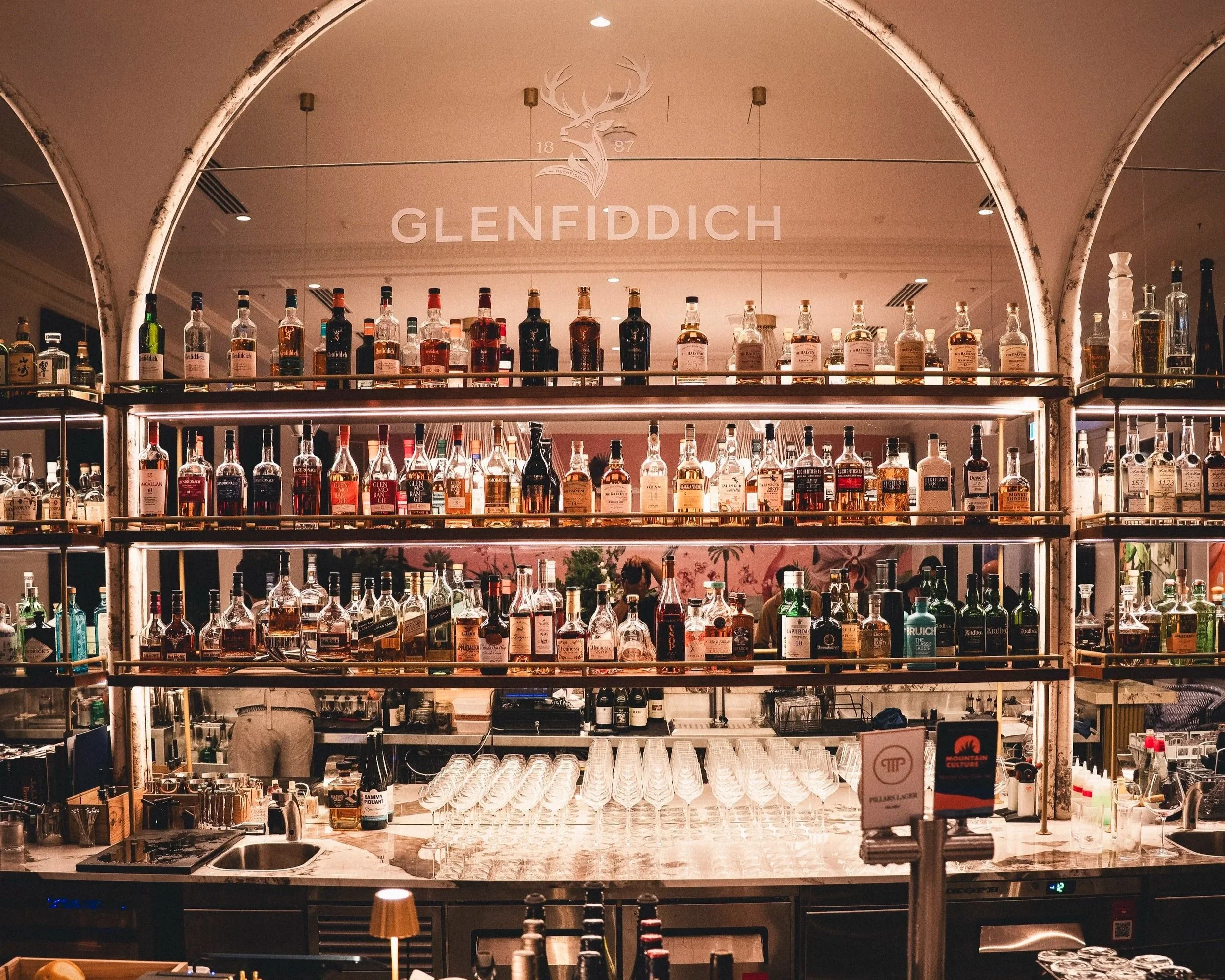 WGAS-ThePillars-Hendricks-Glenfidicch_12.jpg