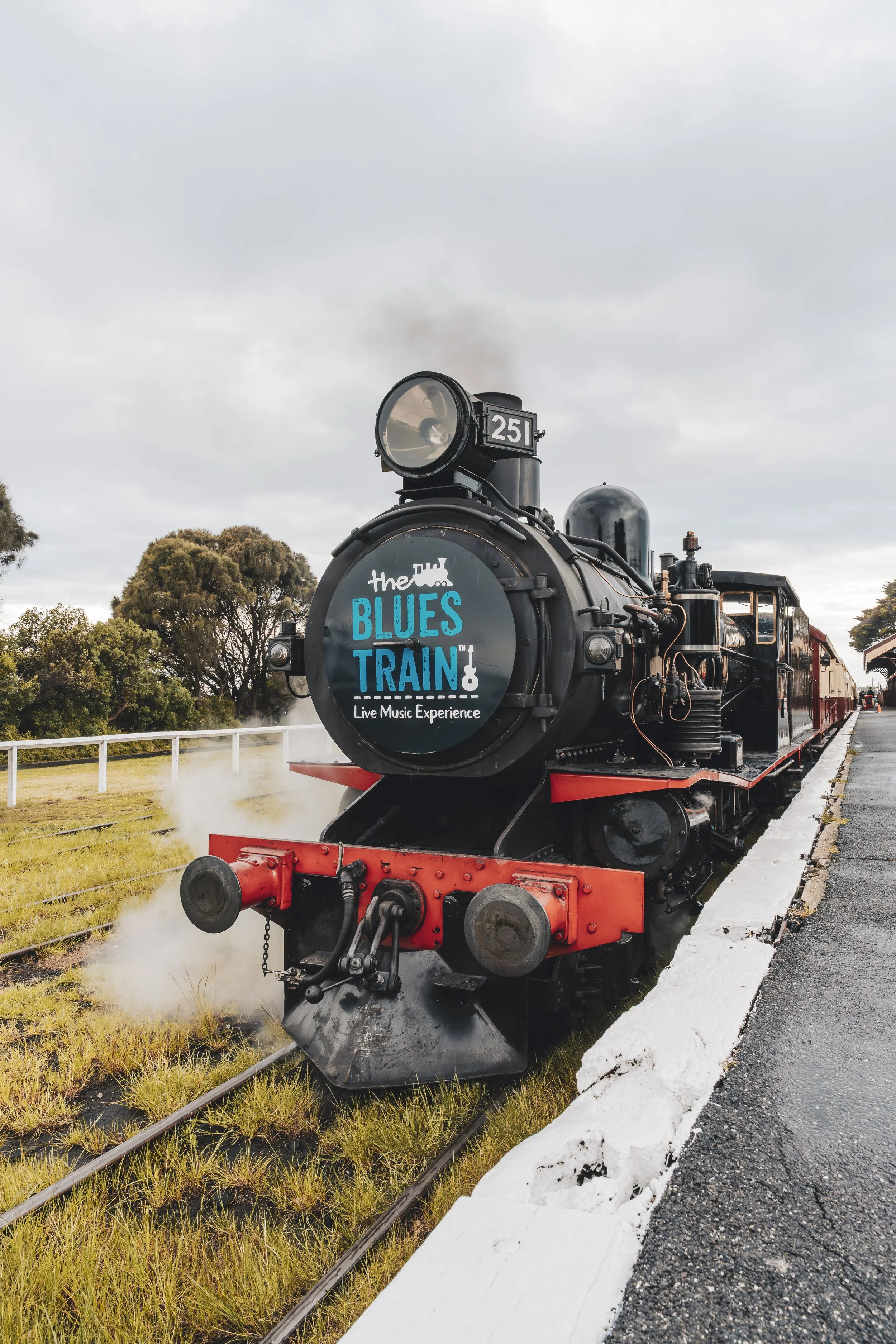 The BluesTrain_7.jpg