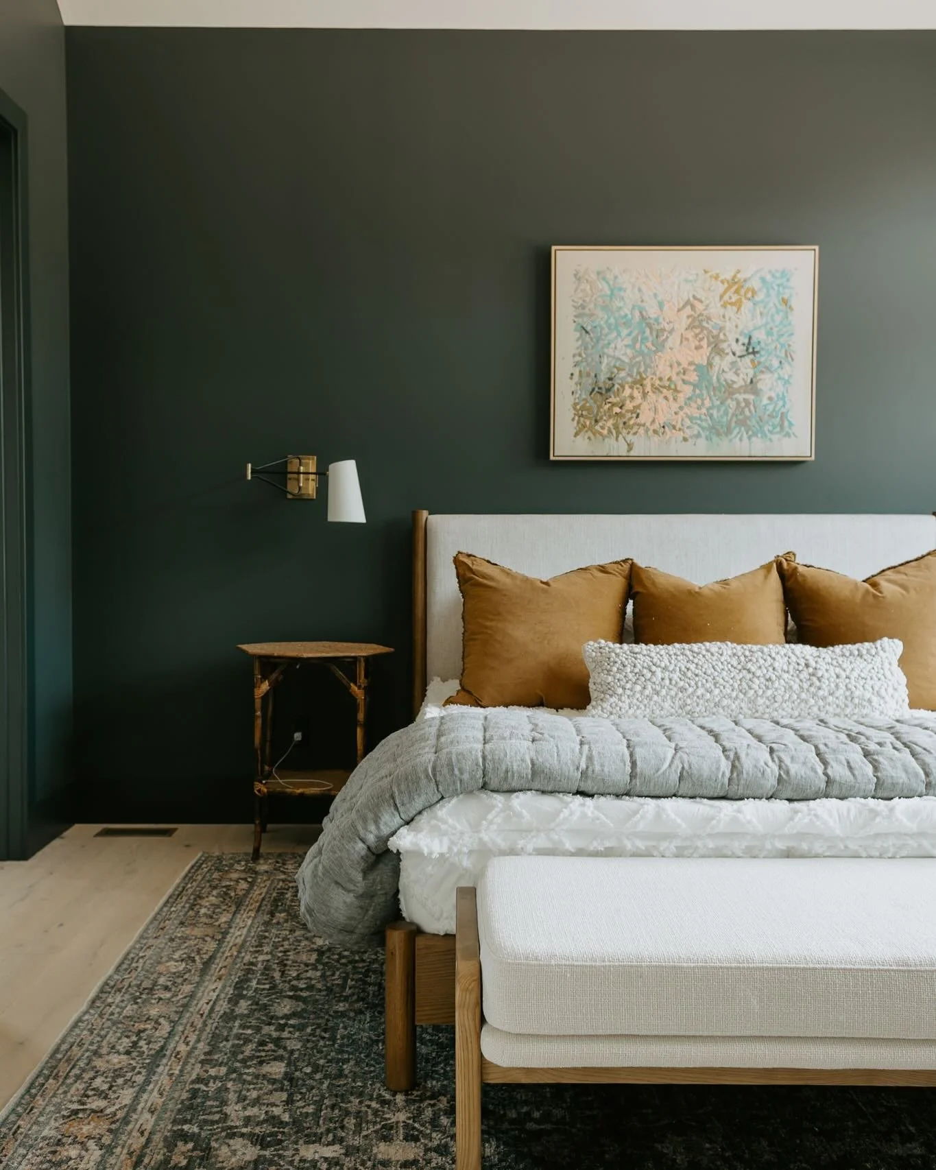 Give a moment for this beautiful dark master bedroom and our client enjoying the new space 🐈

Design: @megmade
