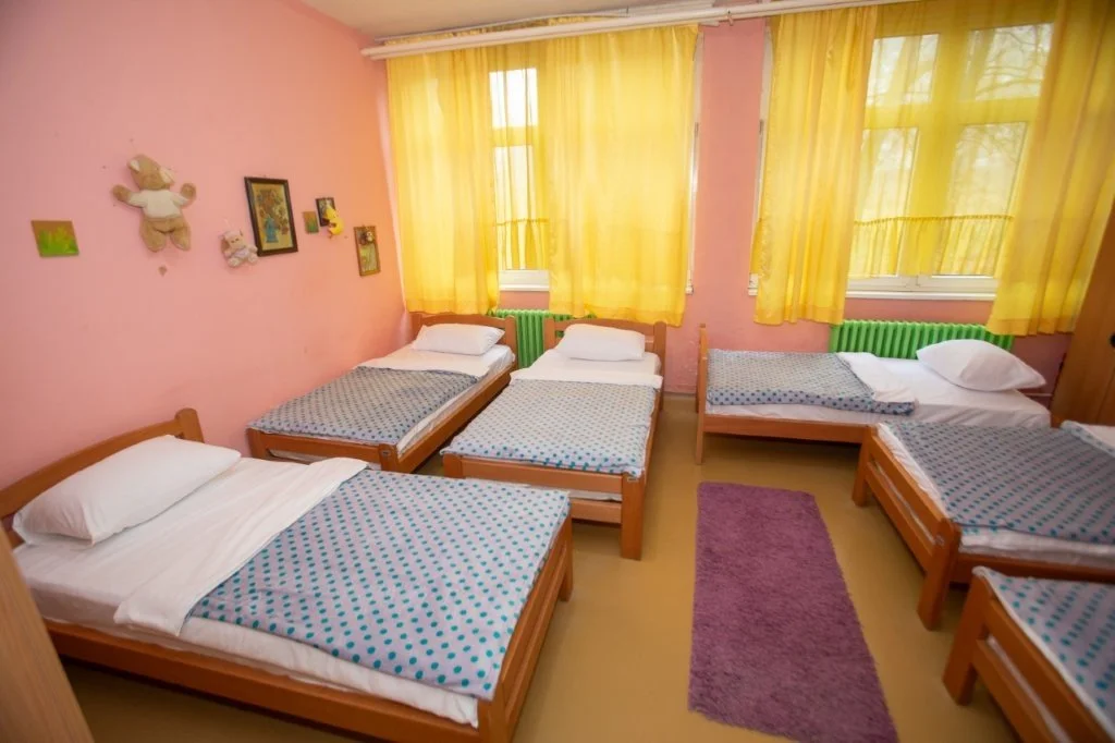 A Gift of Dignity and Care: Lifeline Chicago Delivers Vital Donation to Sremčica Institution