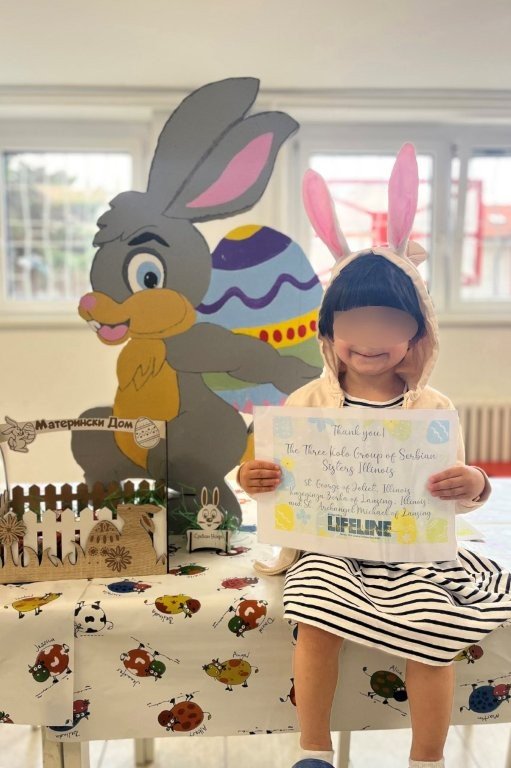 Crown Princess Katherine and Lifeline Chicago Deliver Easter Meals to Over 19 Institutions